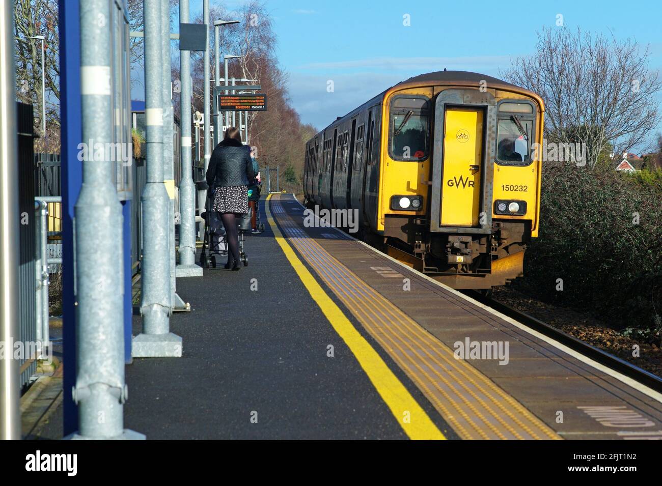 Newcourt station hi-res stock photography and images - Alamy