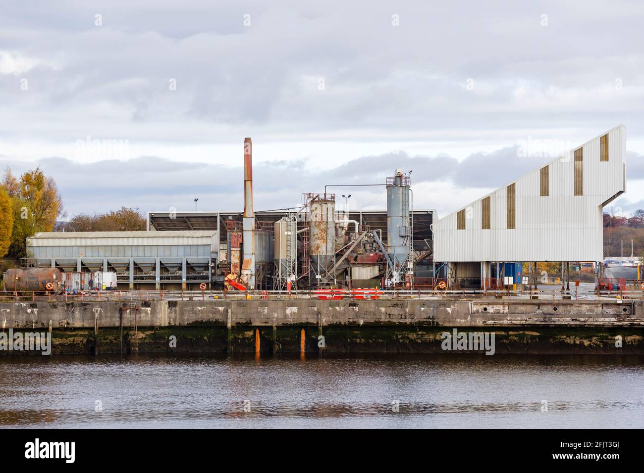 Outdoor industries hires stock photography and images Alamy