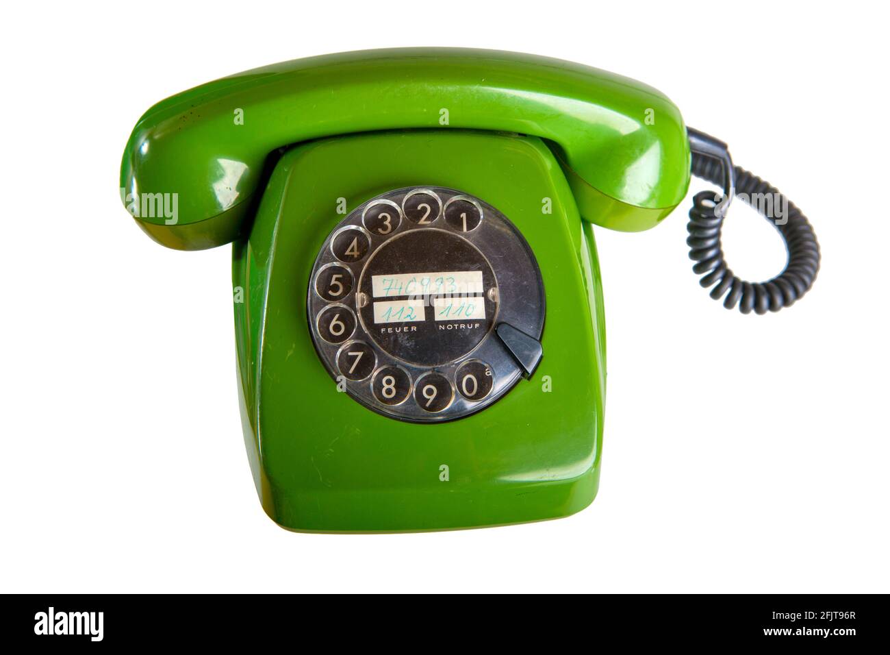 Deutsche Post Wählscheibentelefon Grün Modell 611 Fernsprechapparat Farngrün freigestellt vor weißem Hintergrund. Original aus den 70er Jahren. Stock Photo