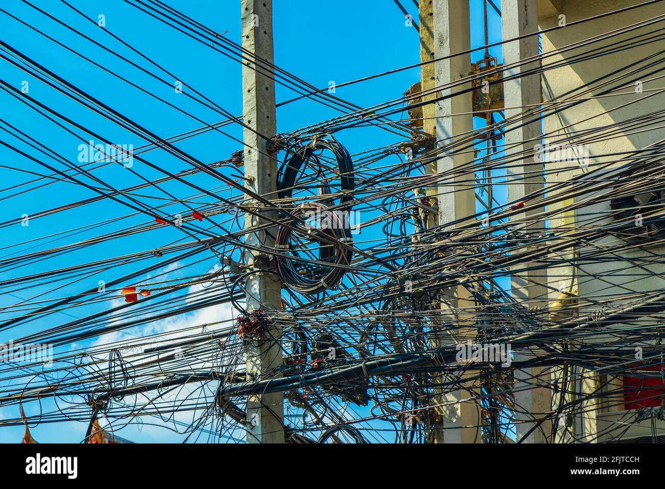 Page 2 Bangkok Electricity Cables Thailand High Resolution Stock Photography And Images Alamy