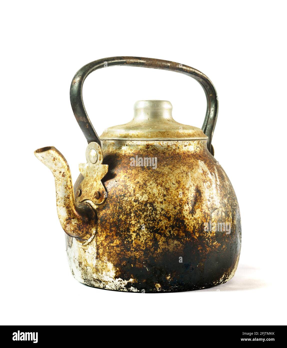https://c8.alamy.com/comp/2FJTMKK/old-rustic-kettle-with-fire-marks-and-dirt-look-found-in-a-hostel-located-in-samaipata-bolivia-pretty-beaten-and-used-by-the-travelers-2FJTMKK.jpg