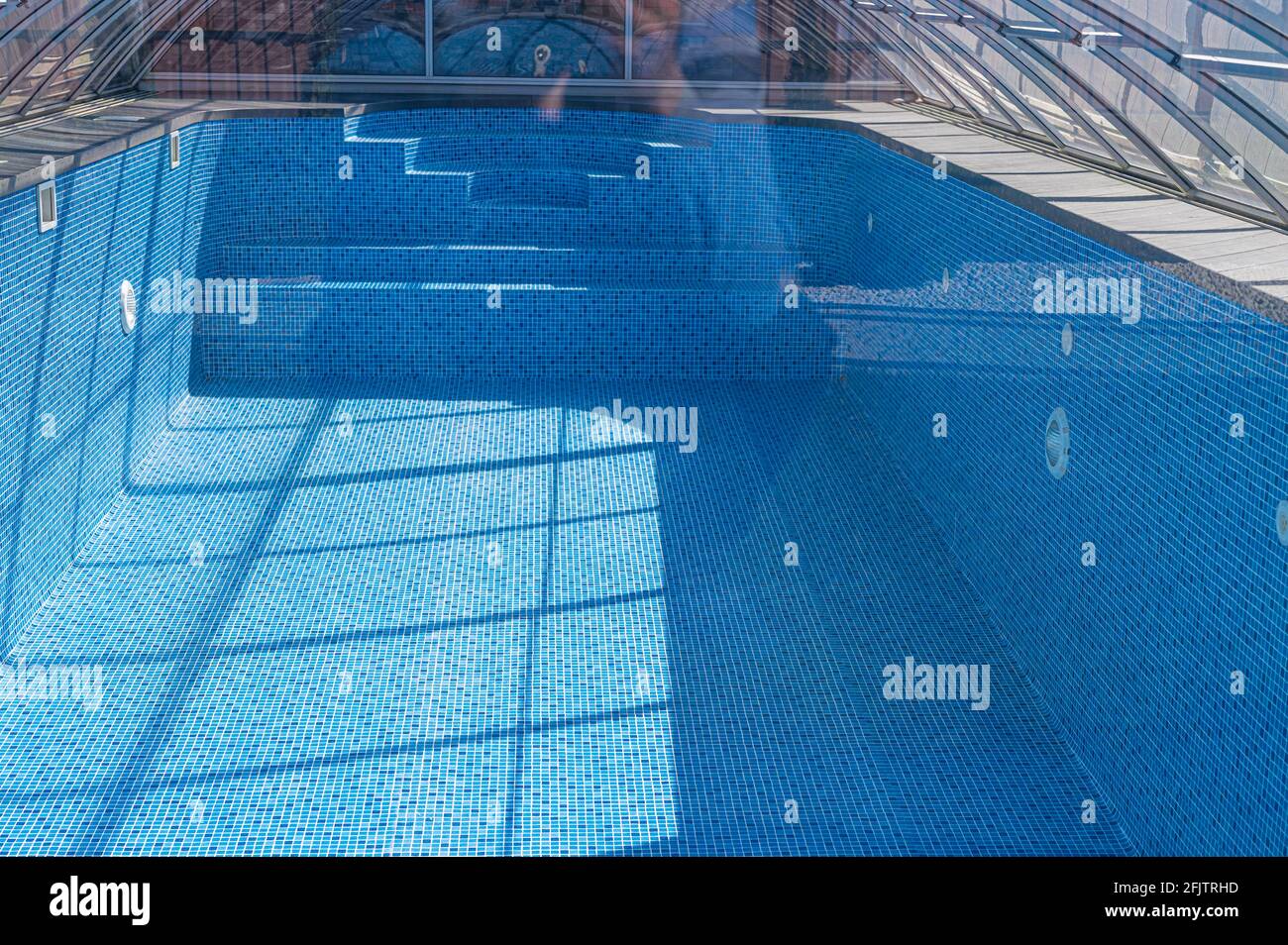 Pool without water hires stock photography and images Alamy