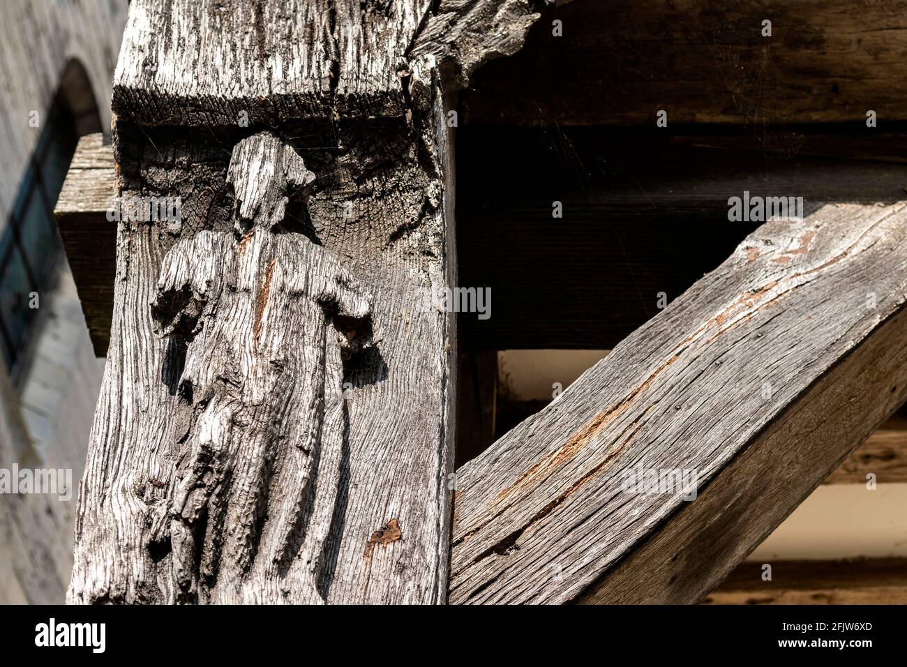 france-oise-noyon-chapter-library-12th-and-15th-century-oldest