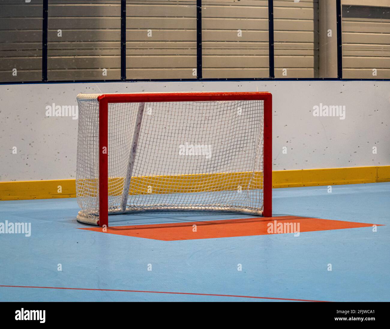 line hockey goal empty with no goalie Stock Photo Alamy