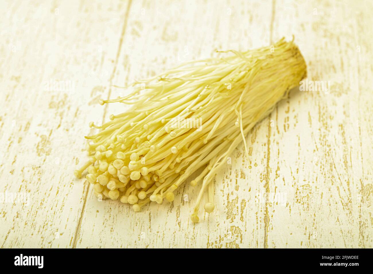 Superfood Raw Enoki mushrooms Asian cuisine Stock Photo Alamy