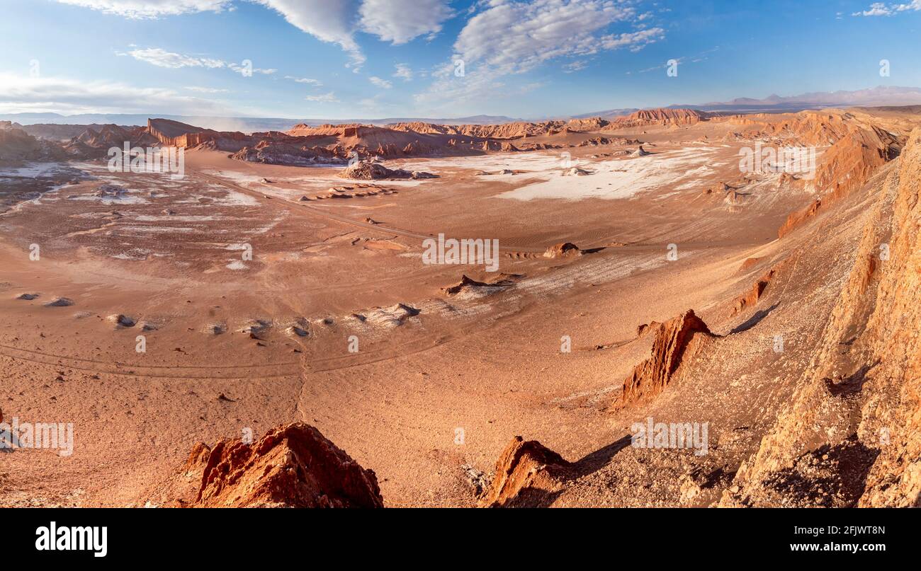 Moon Valley, Valle de la Luna, at sunset, in Atacama desert, Chile ...