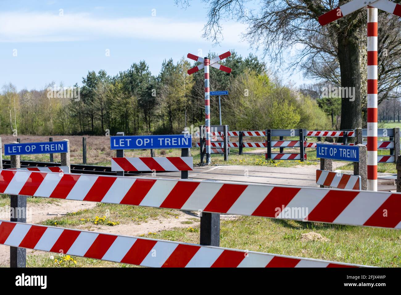 Unguarded Railway Crossing High Resolution Stock Photography And Images Alamy Unguarded Railway Crossing High Resolution Stock Photography And Images Alamy
