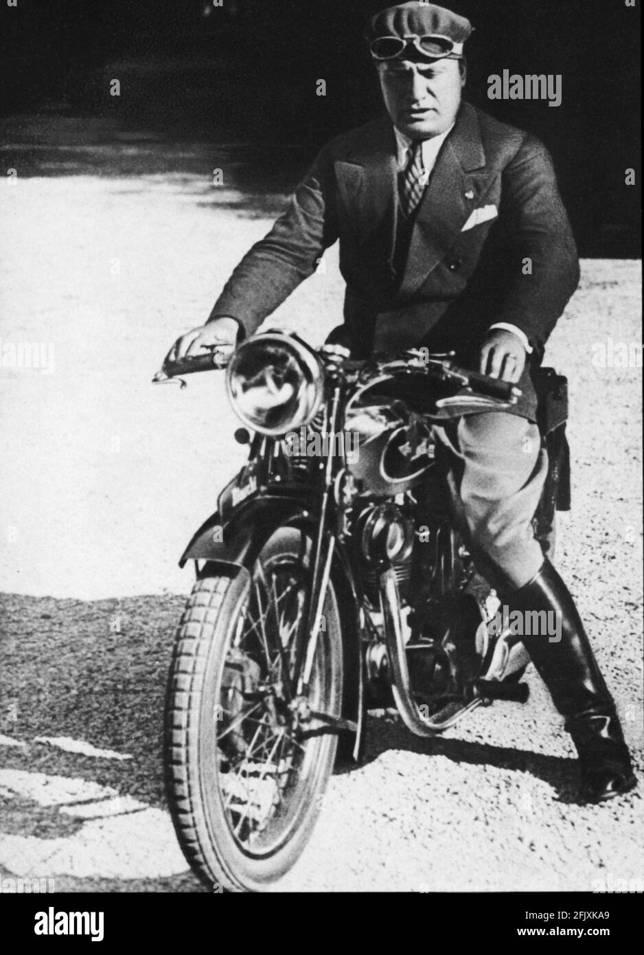 1930 's , ITALY : The italian fascist dictator BENITO MUSSOLINI on  motorcycle - World War 2nd - WW II - WWII - SECONDA GUERRA MONDIALE -  FASCISTA - FASCIST - FASCISMO -