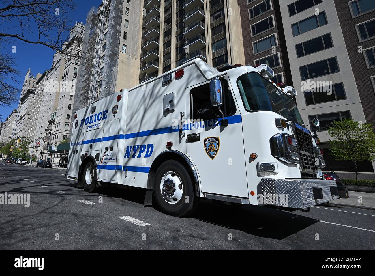 Bomb squad truck hi-res stock photography and images - Alamy