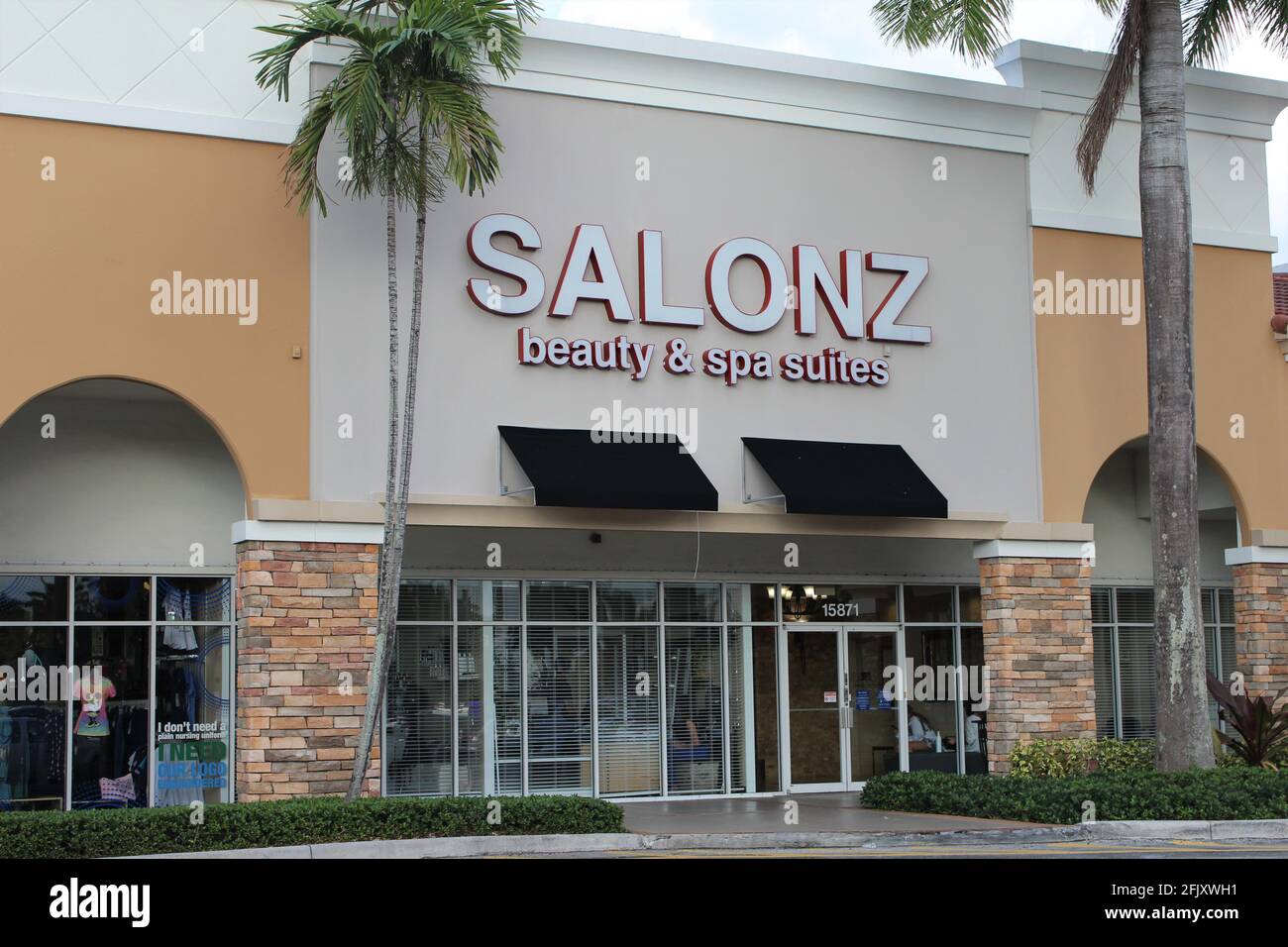 Salonz Beauty Suites is a unique salon concept, an elegant beauty mall - made up of independent hair, nail, skin, massage and tanning specialists. Stock Photo
