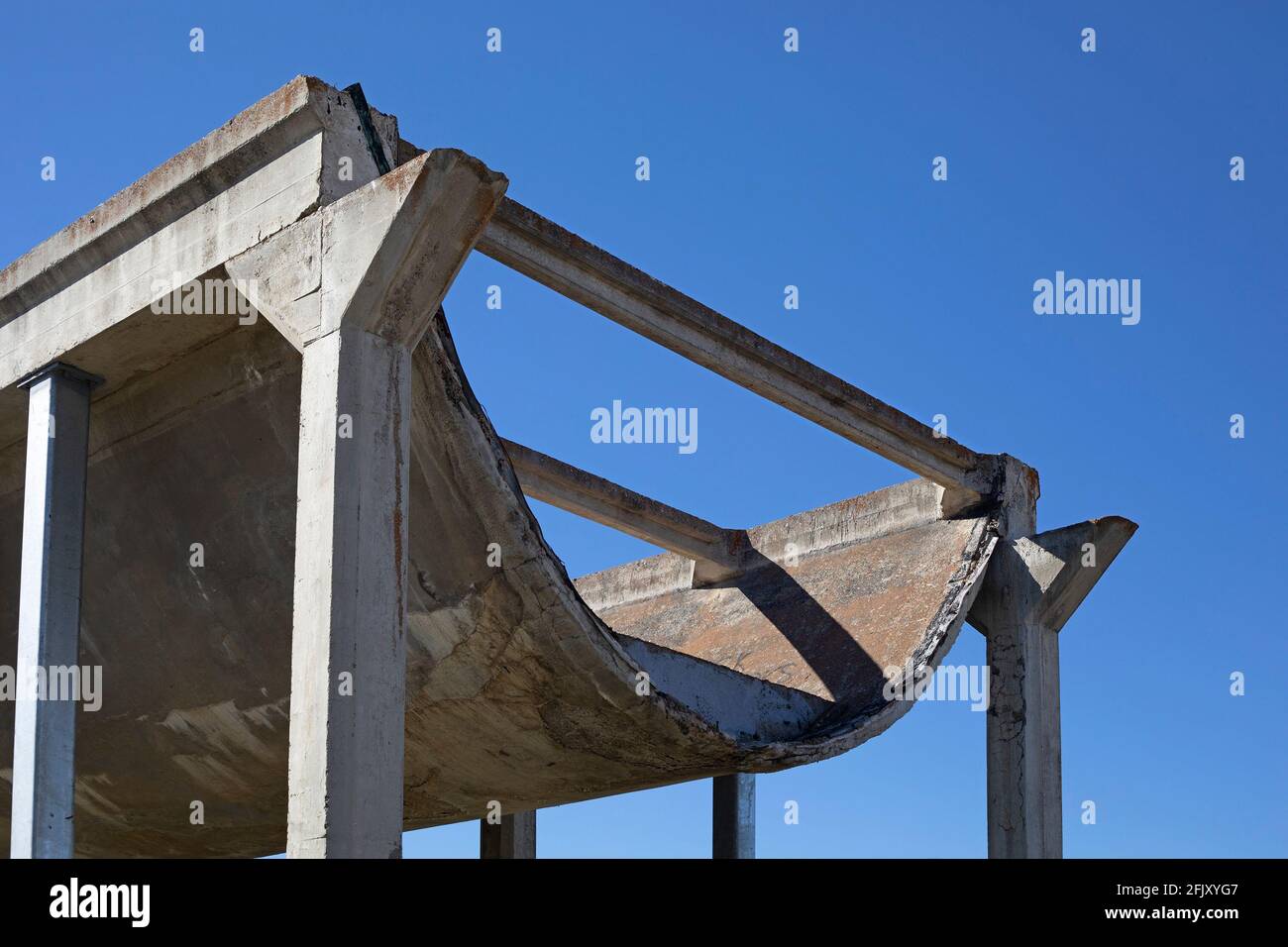 Irrigation structure hires stock photography and images Alamy