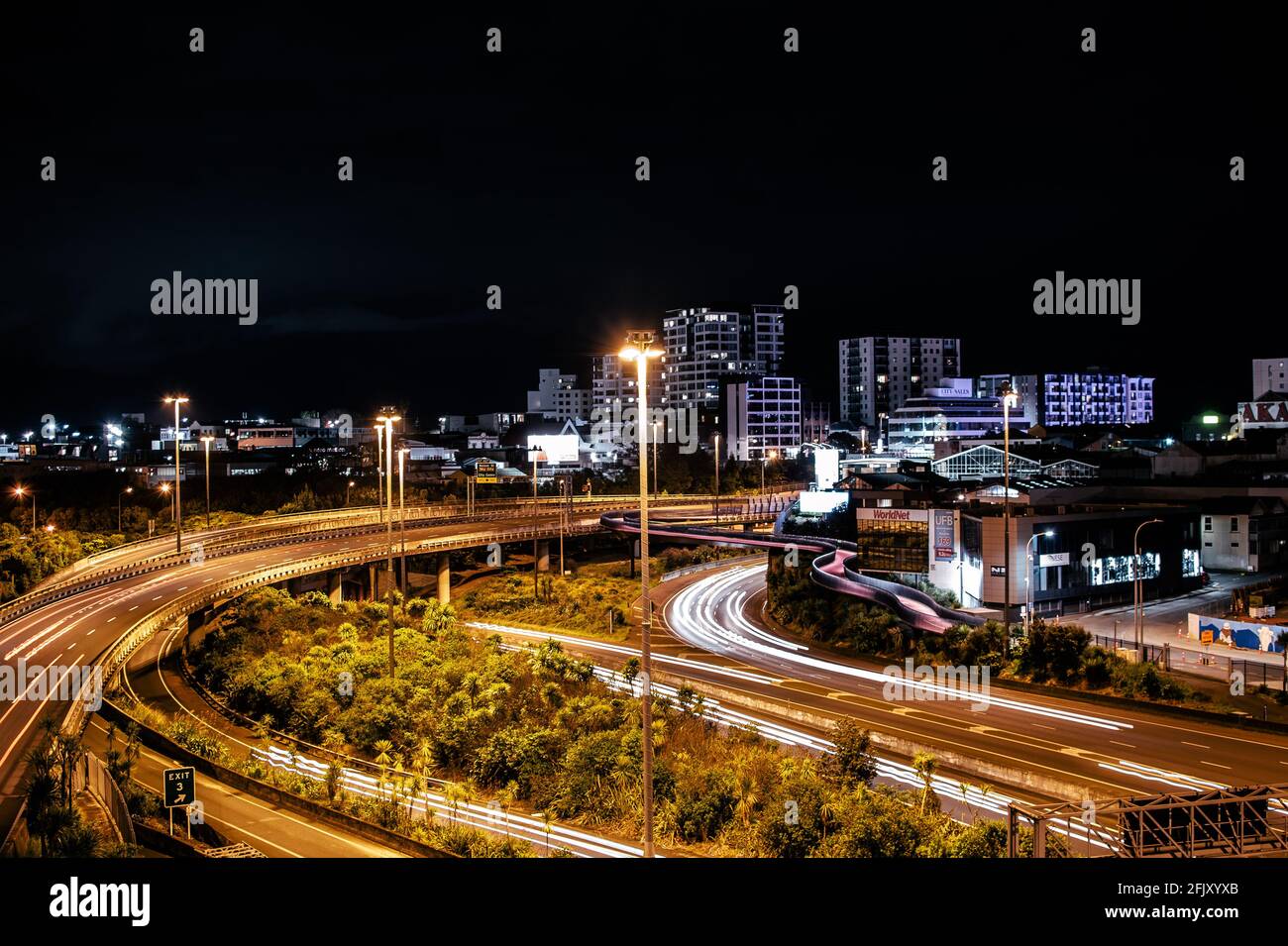 Night time highway hi-res stock photography and images - Alamy