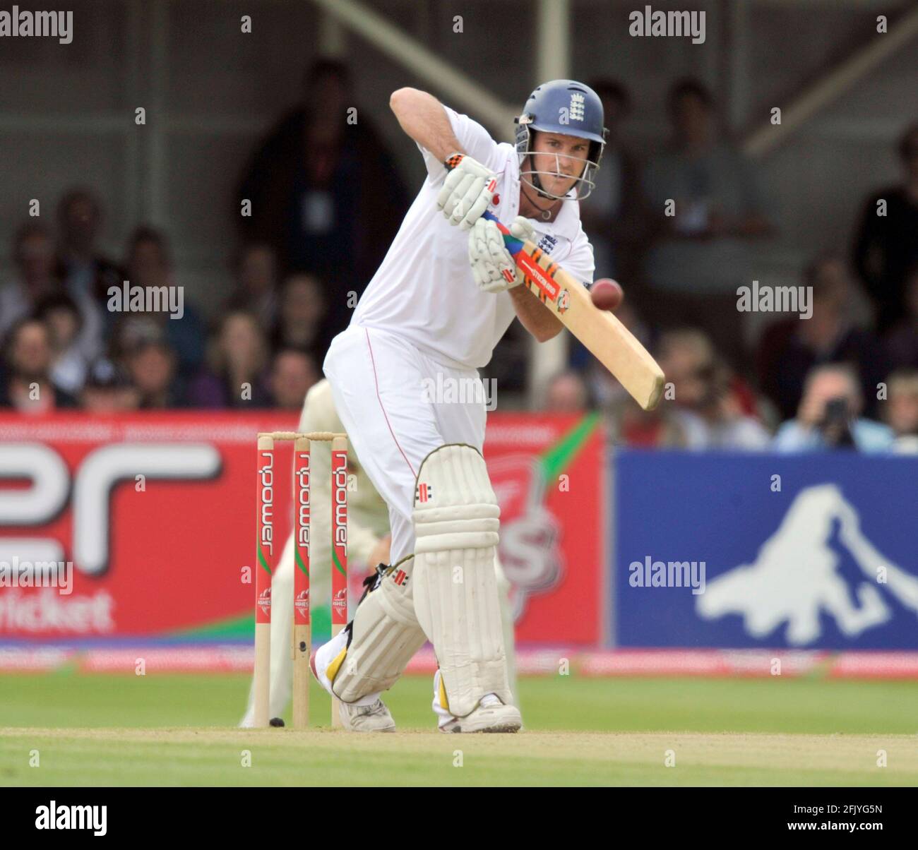 David Siddle 3rd Test Edgbaston 4th Day. 2/8/09. STRUSS OFF SIDDLE. PICTURE DAVID ...