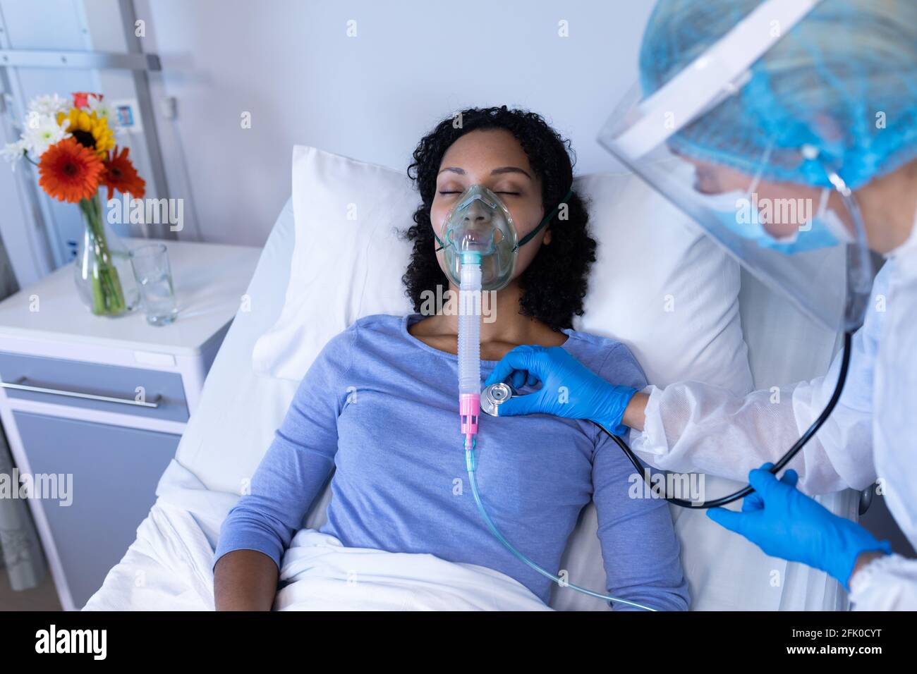 Ventilator patient hi-res stock photography and images - Alamy