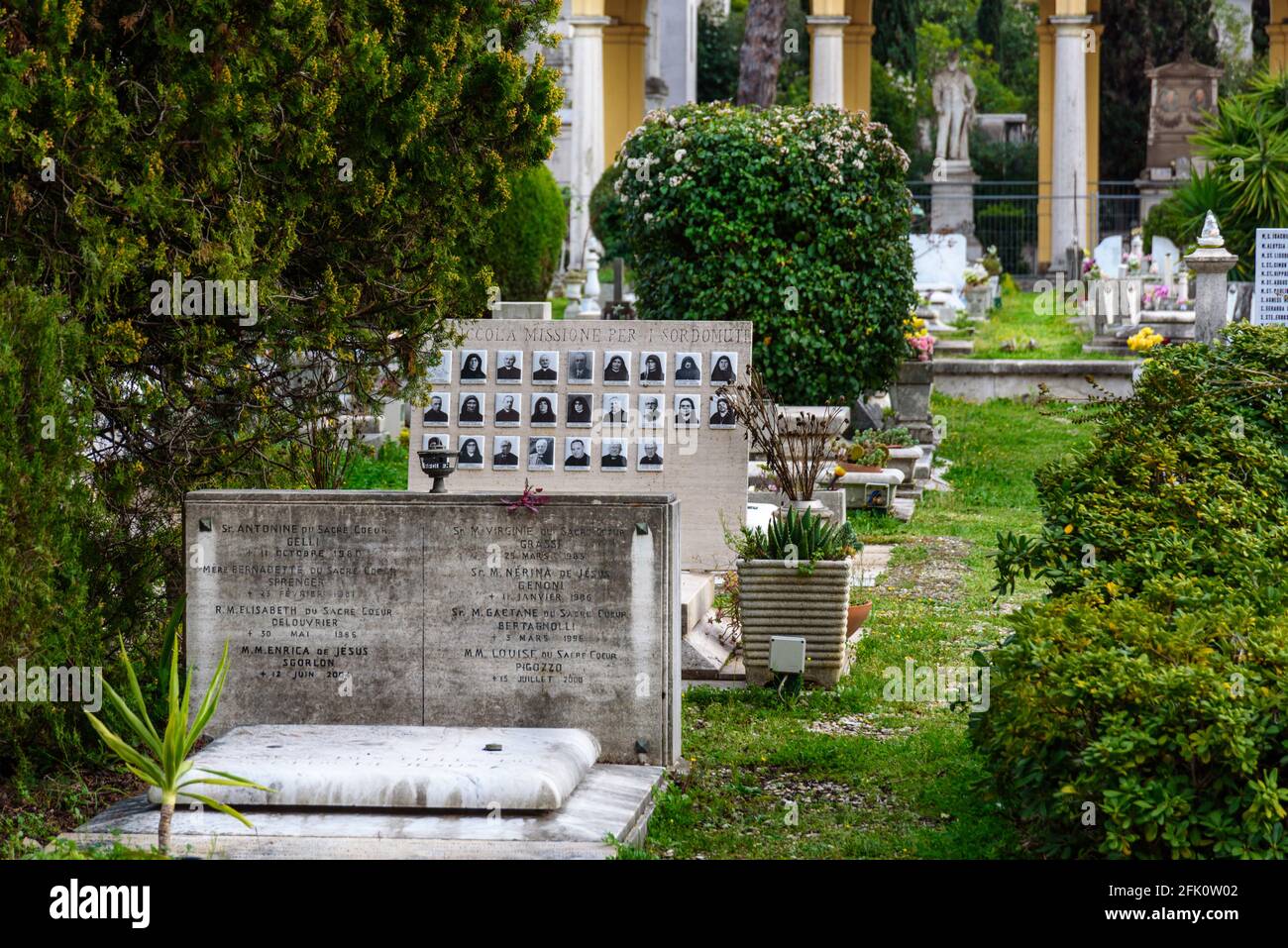 Verano monumental cemetery hi-res stock photography and images - Alamy