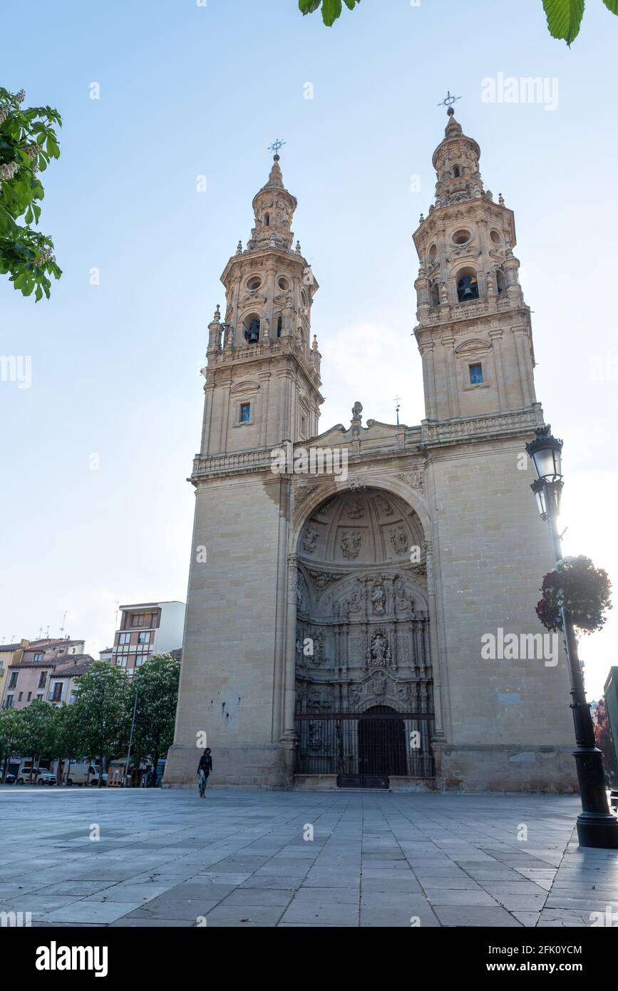 Logrono, La Rioja, Spain: 2021 April 25 : Facade of the Co-Cathedral of  Santa María de la Redonda along Calle Portales street Stock Photo - Alamy