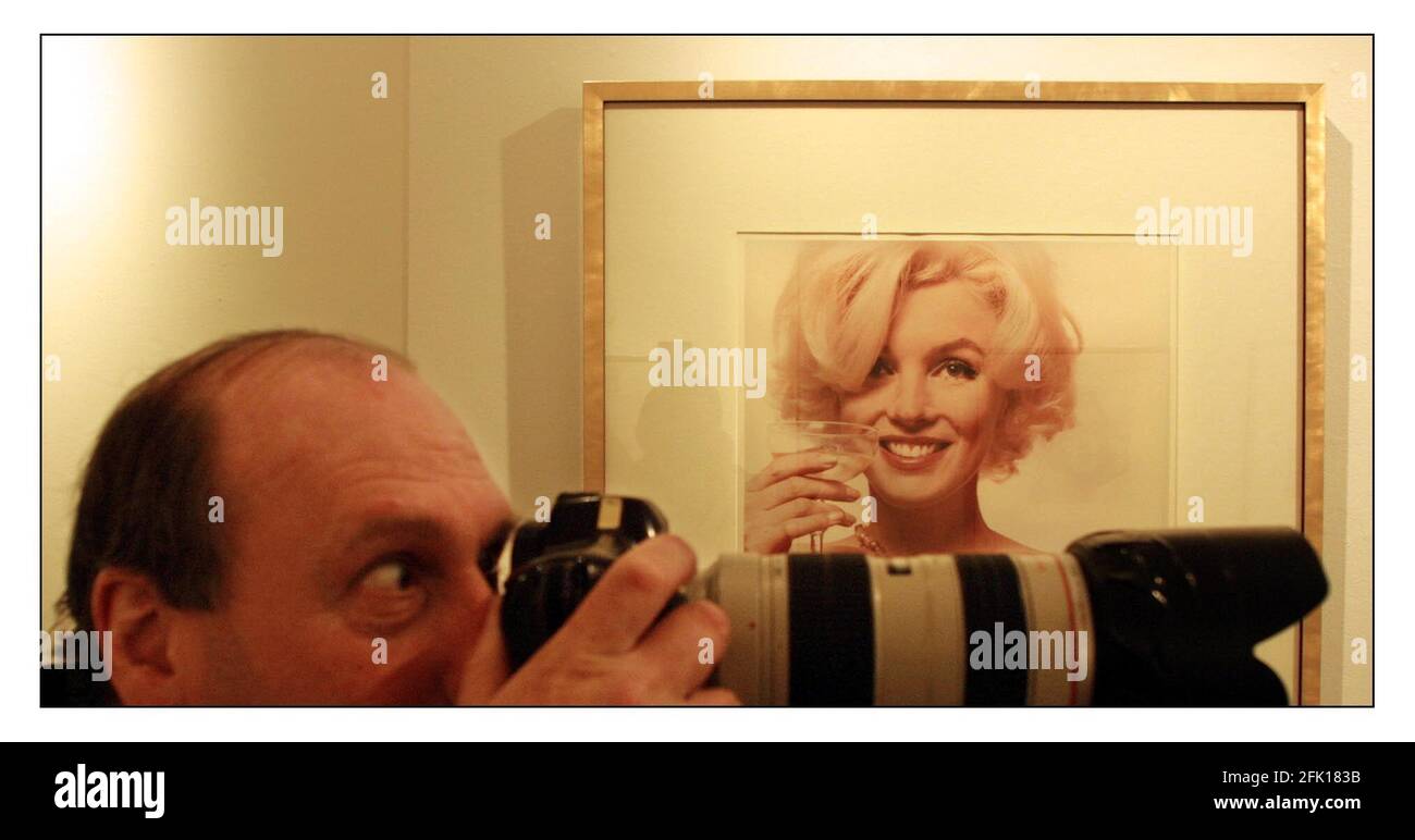 Unique photographs of Marilyn Monroe will be exhibited for the first time in London from 12 -16 Feb at Gallery 27 Cork street. the collection  TIMELESS BEAUTY features photographs by George Barris, Bert Stern ,Tom Kelley, Milton Green and Lazio Willinger.pic David Sandison 12/2/2002 Stock Photo