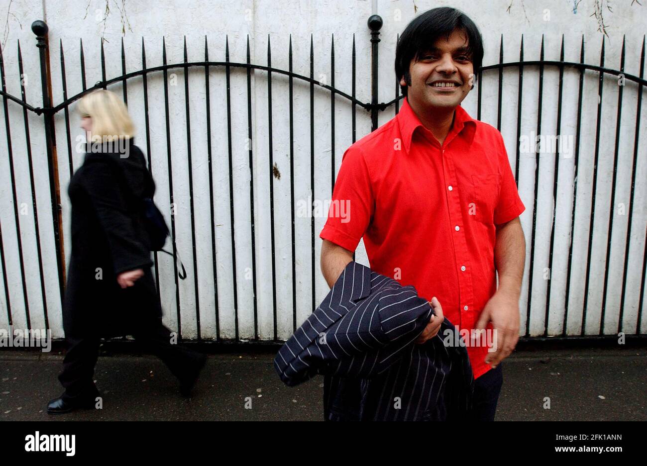 Musician Tjinder Singh from the band 'Cornershop'.17 March -2002 photo Andy Paradise Stock Photo