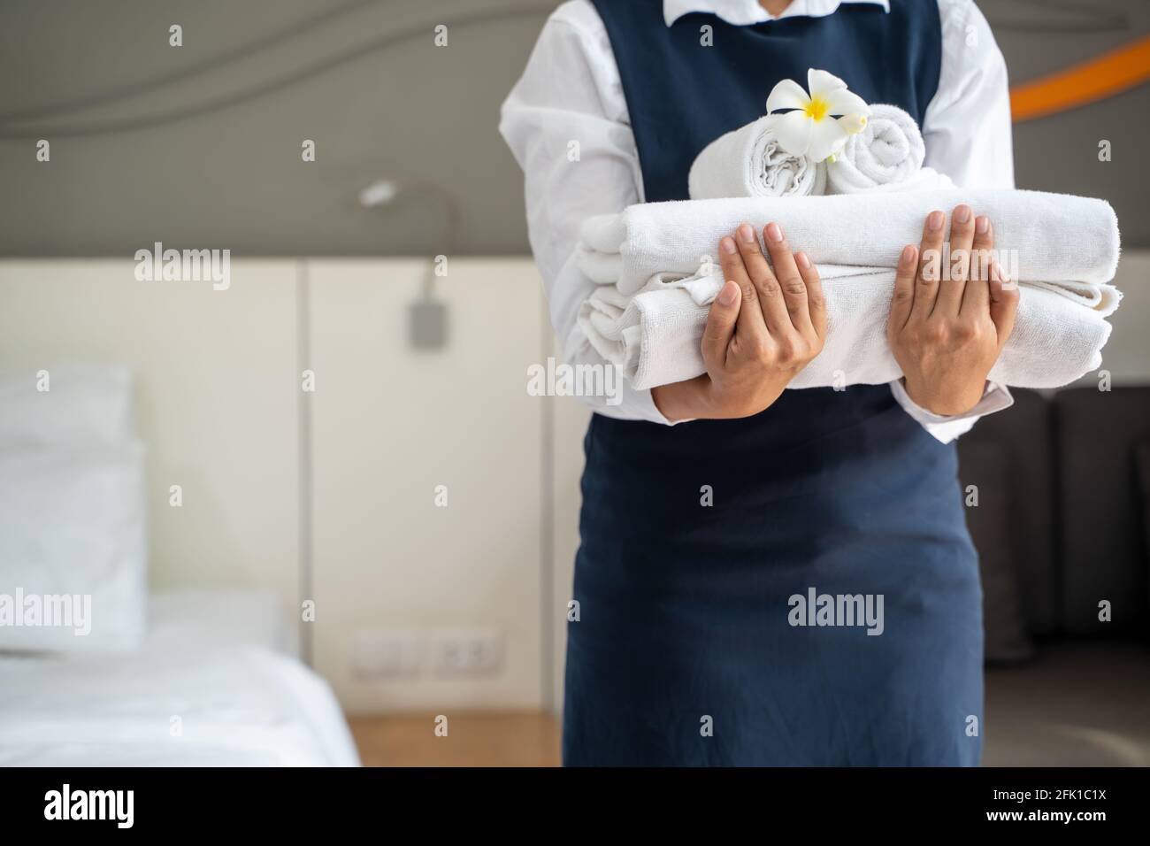 Cleaning towels hires stock photography and images Alamy