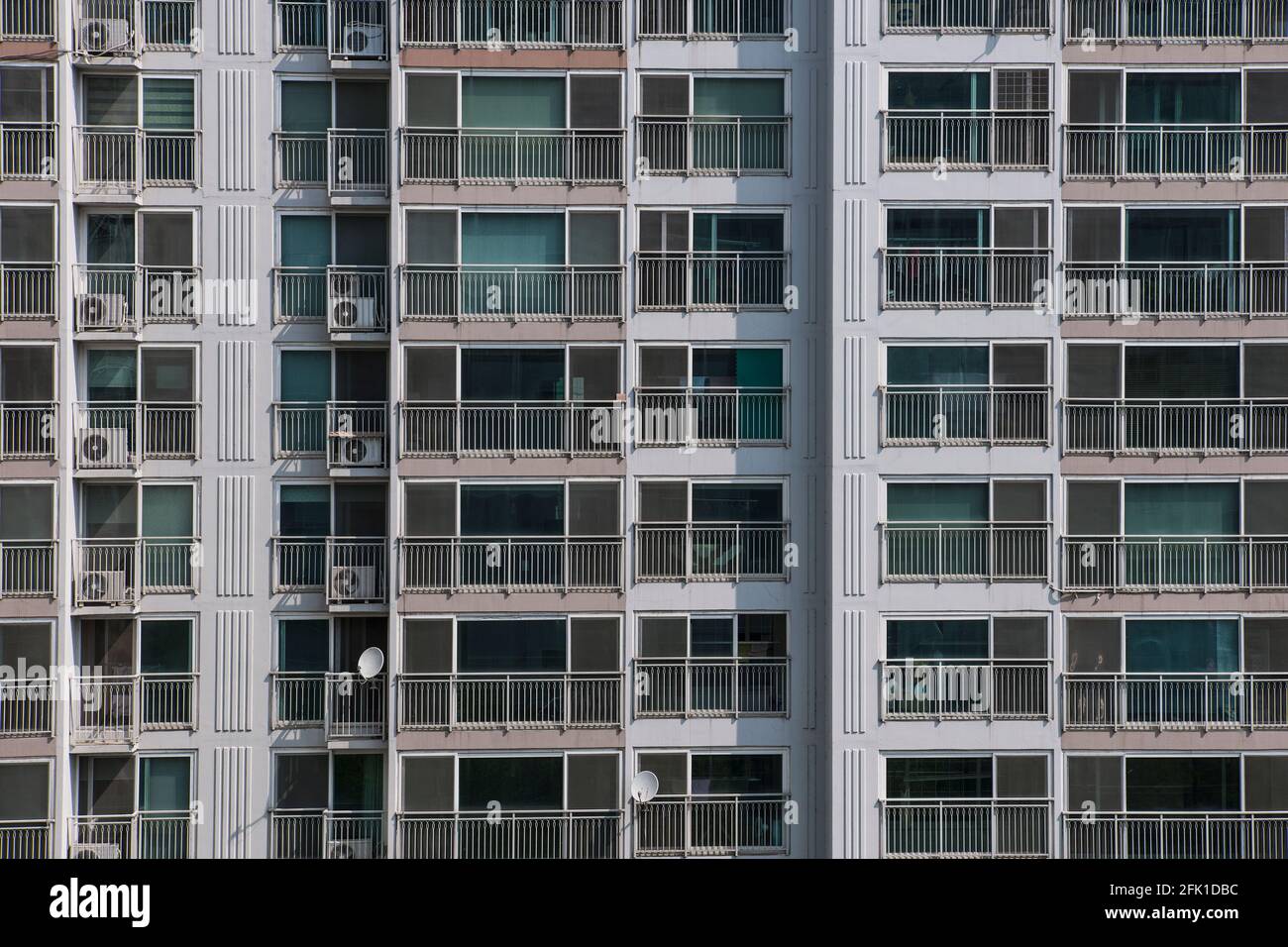 residential high rise building in Seoul Stock Photo - Alamy