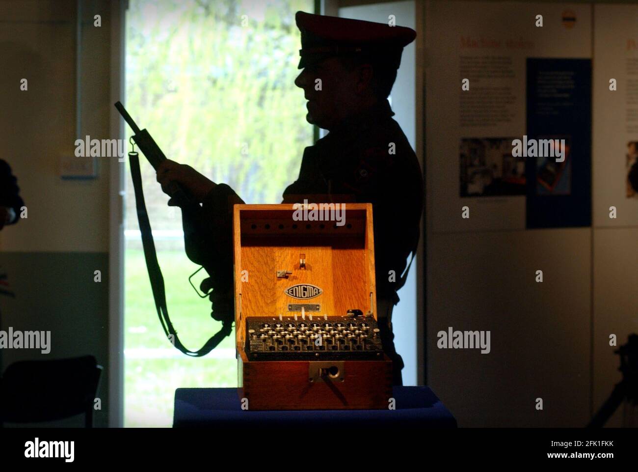 THE RETURNED ENIGMA MACHINE AT BLETCHLEY PARK. 1/4/02 PILSTON Stock
