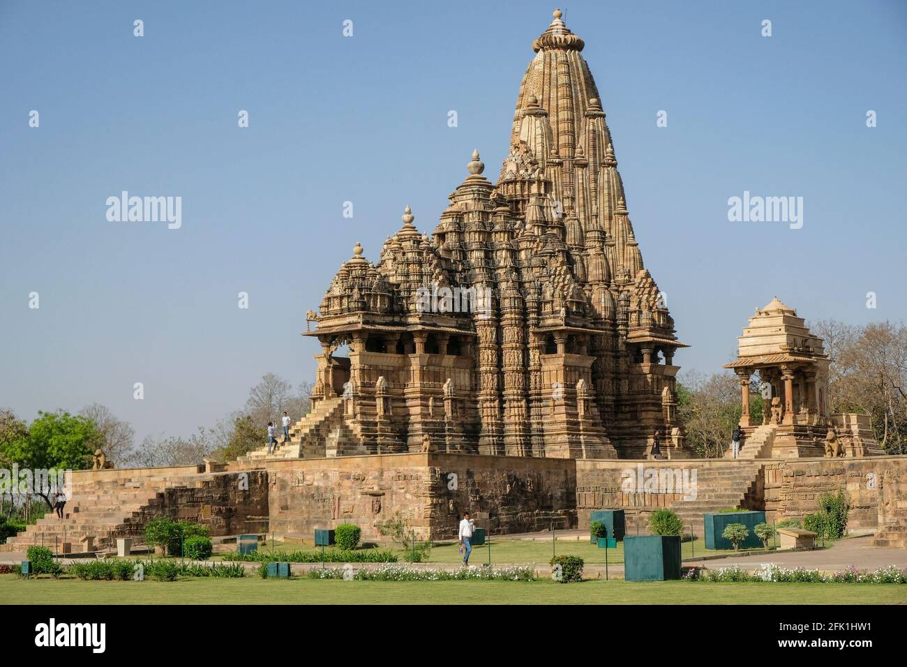 The Kandariya Mahadev Temple in Khajuraho, Madhya Pradesh, India. Forms part of the Khajuraho Group of Monuments, a UNESCO World Heritage Site. Stock Photo