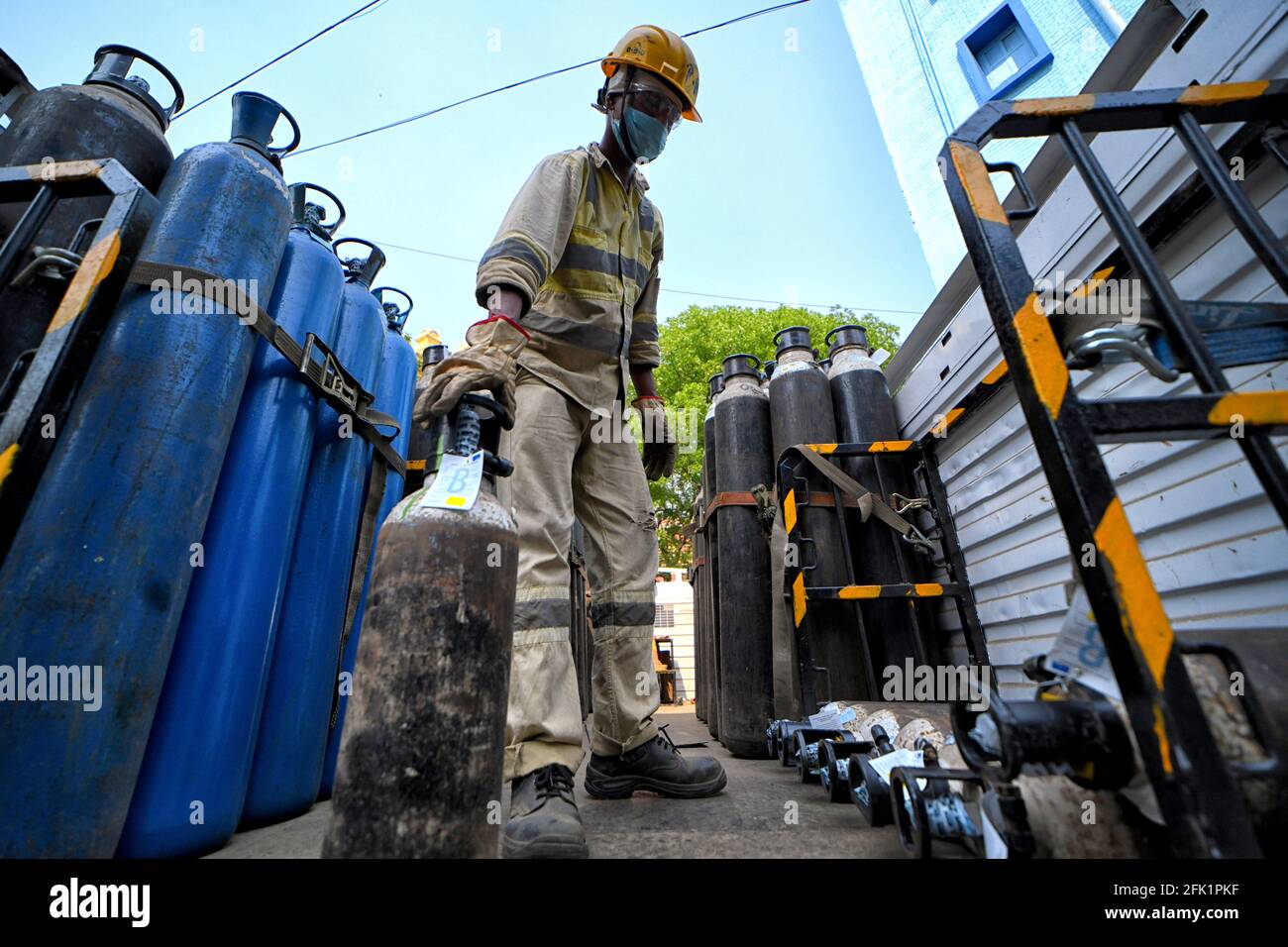 Loading patients hi-res stock photography and images - Alamy