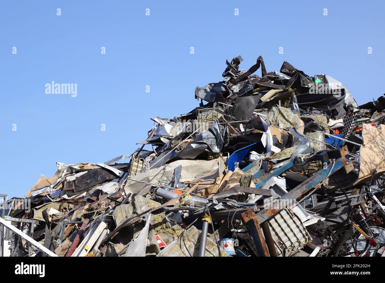 Scrap Heap High Resolution Stock Photography And Images - Alamy