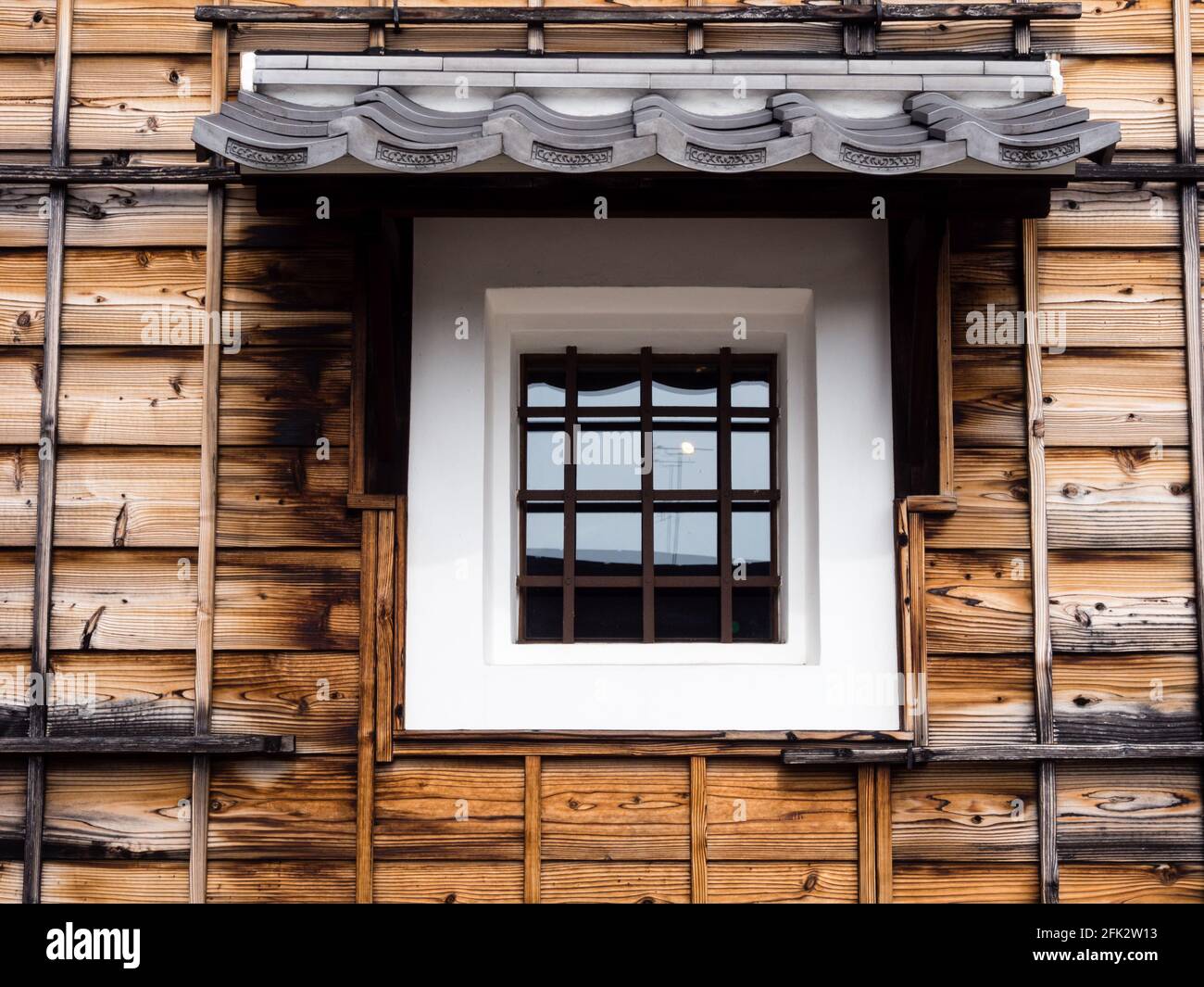 Pretty small window in traditional Japanese house Stock Photo Alamy