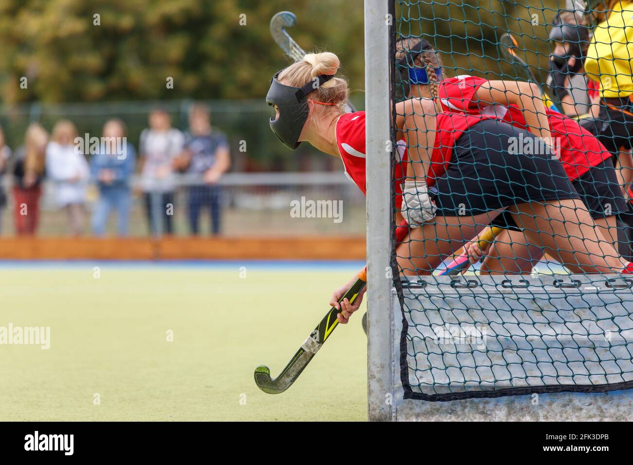 Field hockey player waiting for the penalty shot Stock Photo Alamy