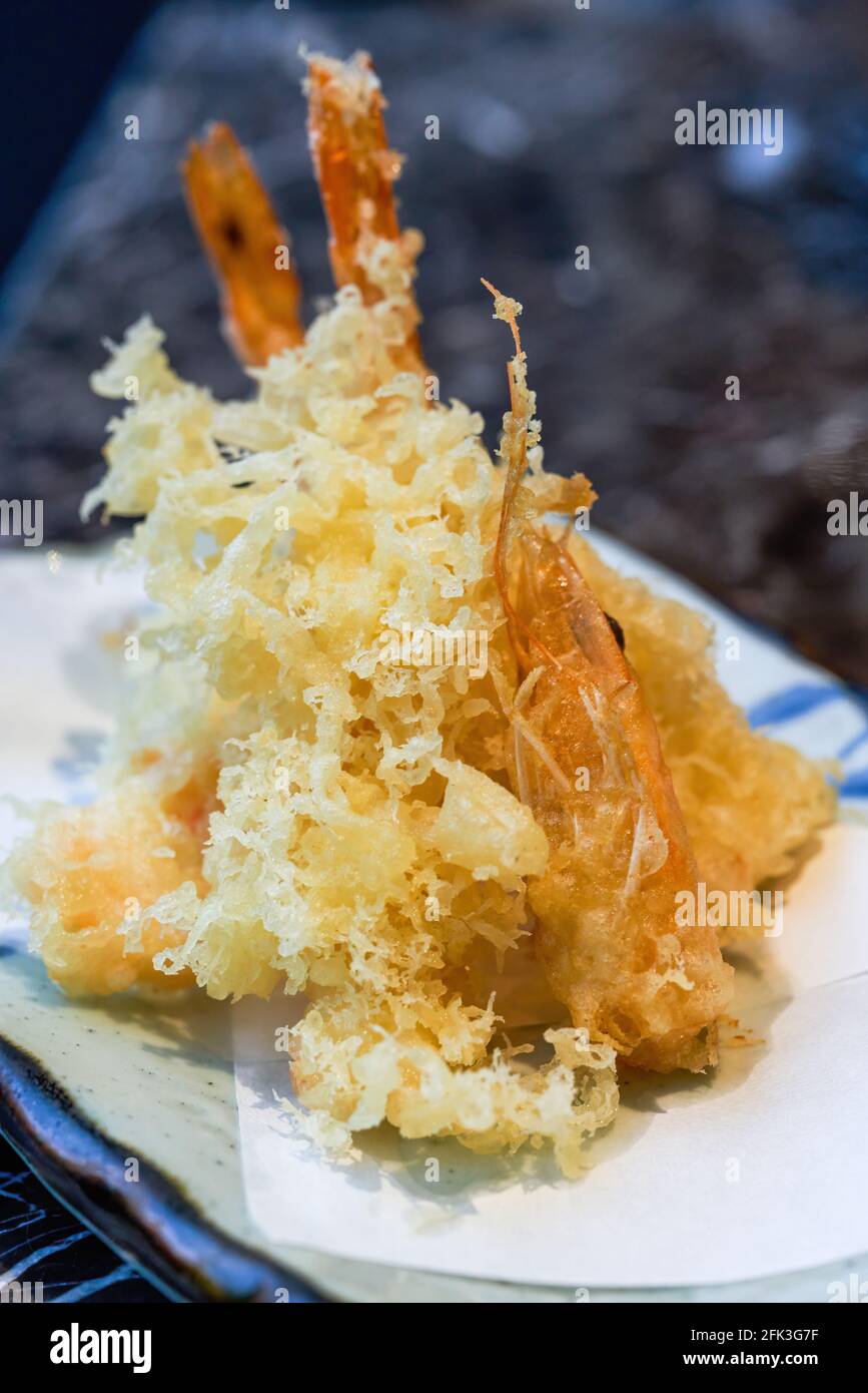 A delicious Japanese dish, deep-fried prawn tempura Stock Photo - Alamy