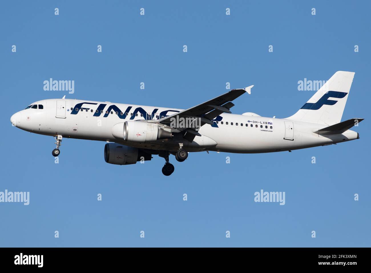 Finnair Airbus A320 Jet Airliner High Resolution Stock Photography and ...