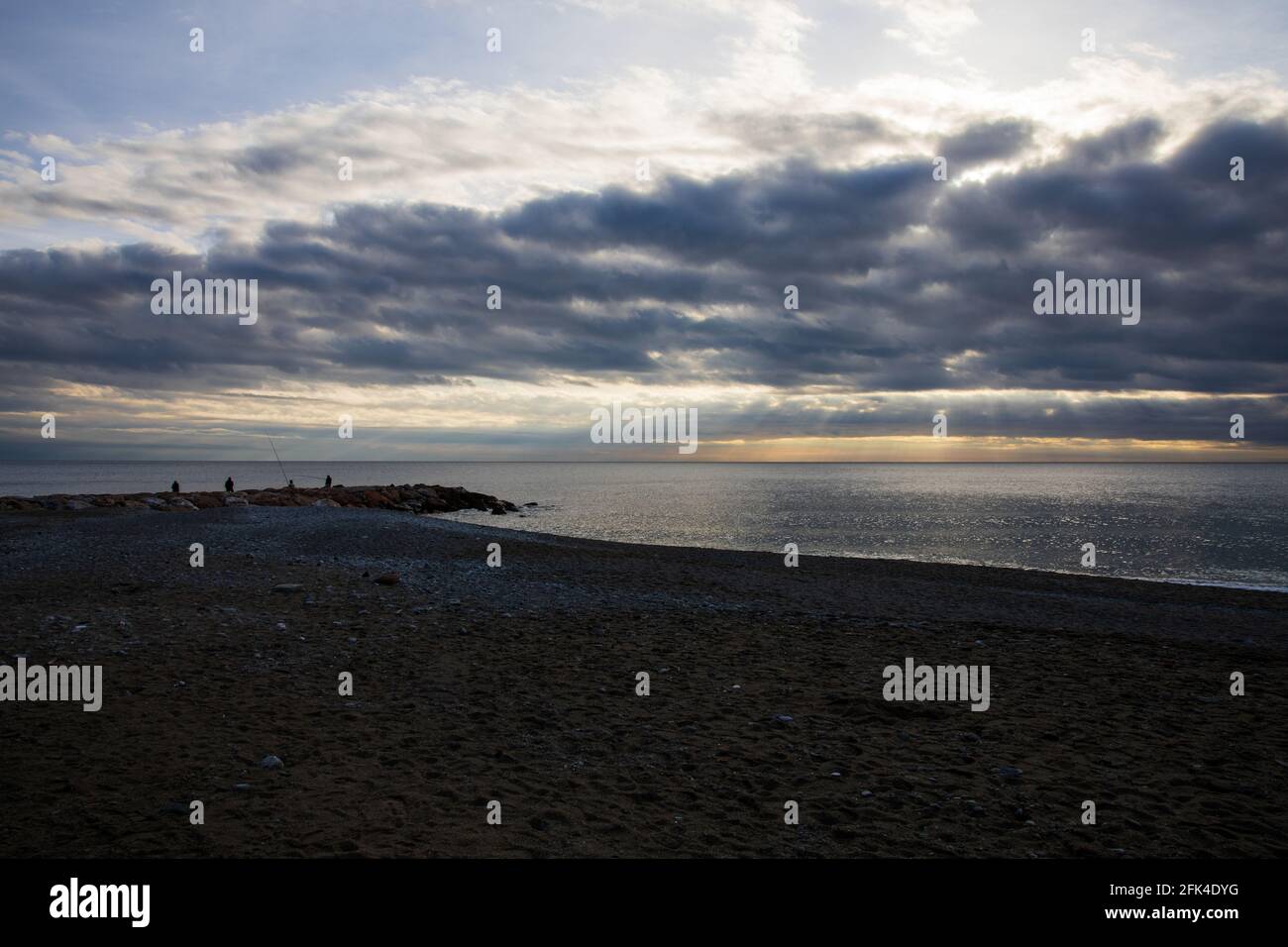 Lungomare di Savona in Italia dopo un temporale Stock Photo