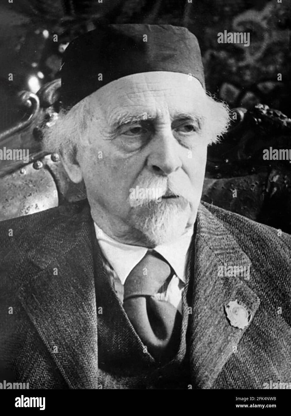 Nikolay Zelinsky. Portrait of the Soviet chemist, Nikolay Dimitrievich ...