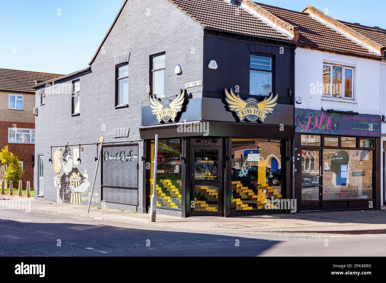 Wing spot on a quiet early morning on the corner New town road and