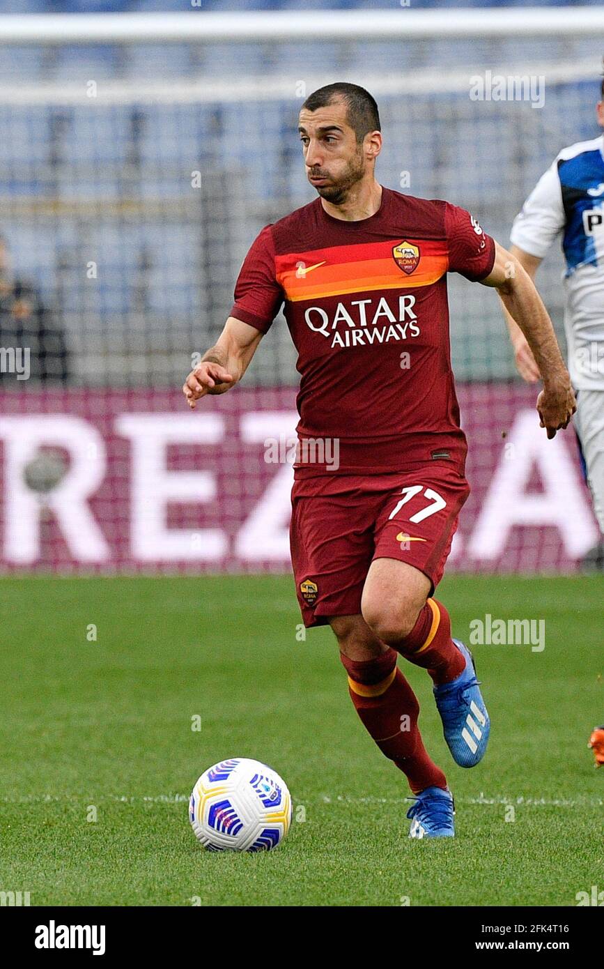 Mkhitaryan renova com a Roma até o final da próxima temporada