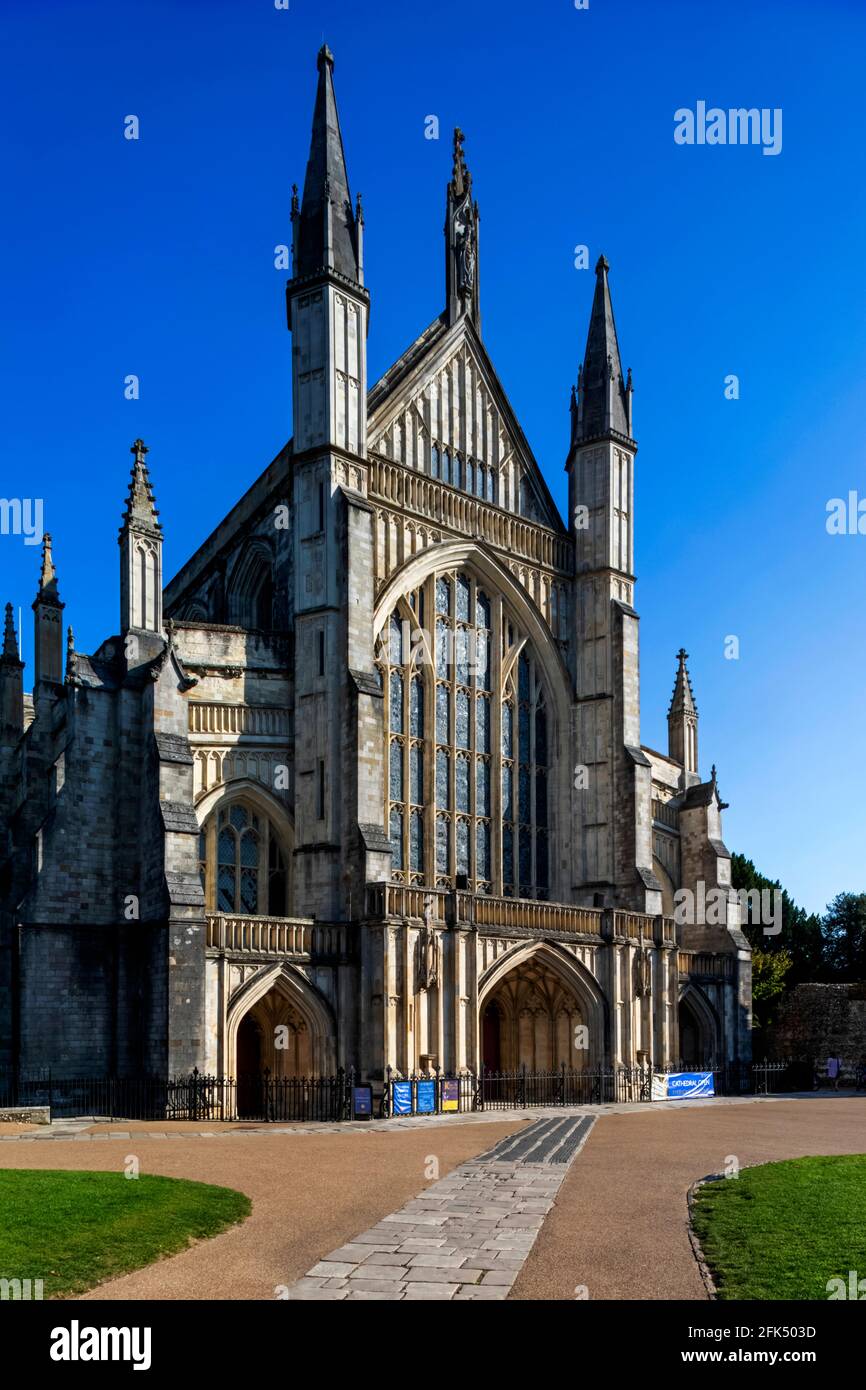 England, Hampshire, Winchester, Winchester Cathedral *** Local Caption ***  Britain,British,Cathedral,Cathedrals,England,English,Great Britain,Hampshi Stock Photo