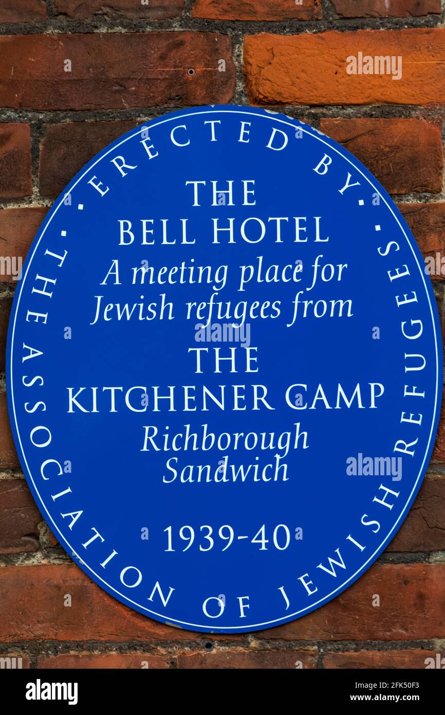 England, Kent, Sandwich, The Bell Hotel, WWII Jewish Refugees Meeting Place Memorial Plaque *** Local Caption ***  UK,United Kingdom,Great Britain,Bri Stock Photo