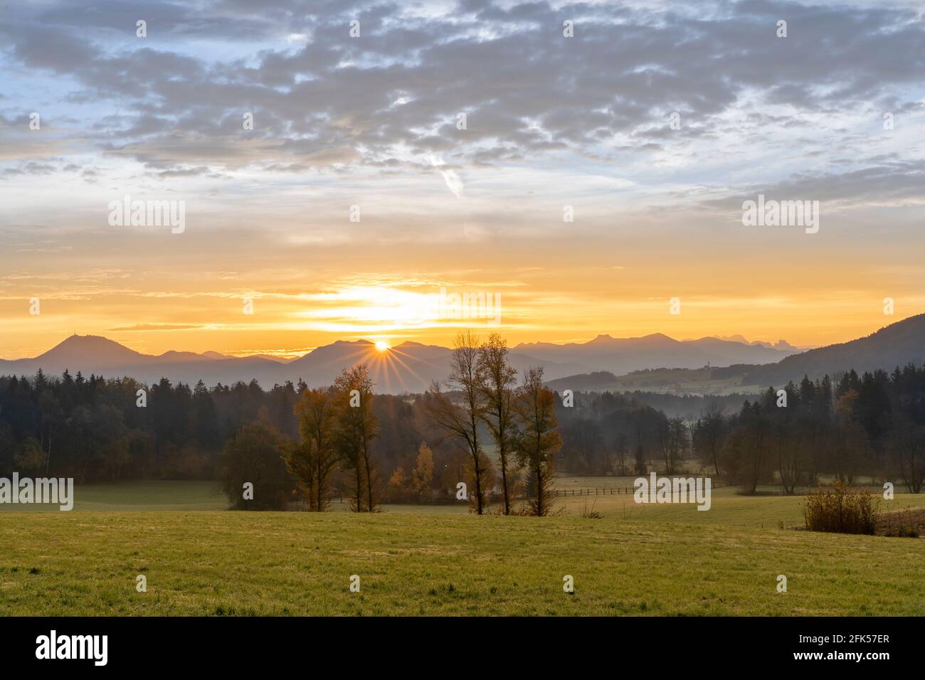 Herbststimmung im Sonnenaufgang Stock Photo