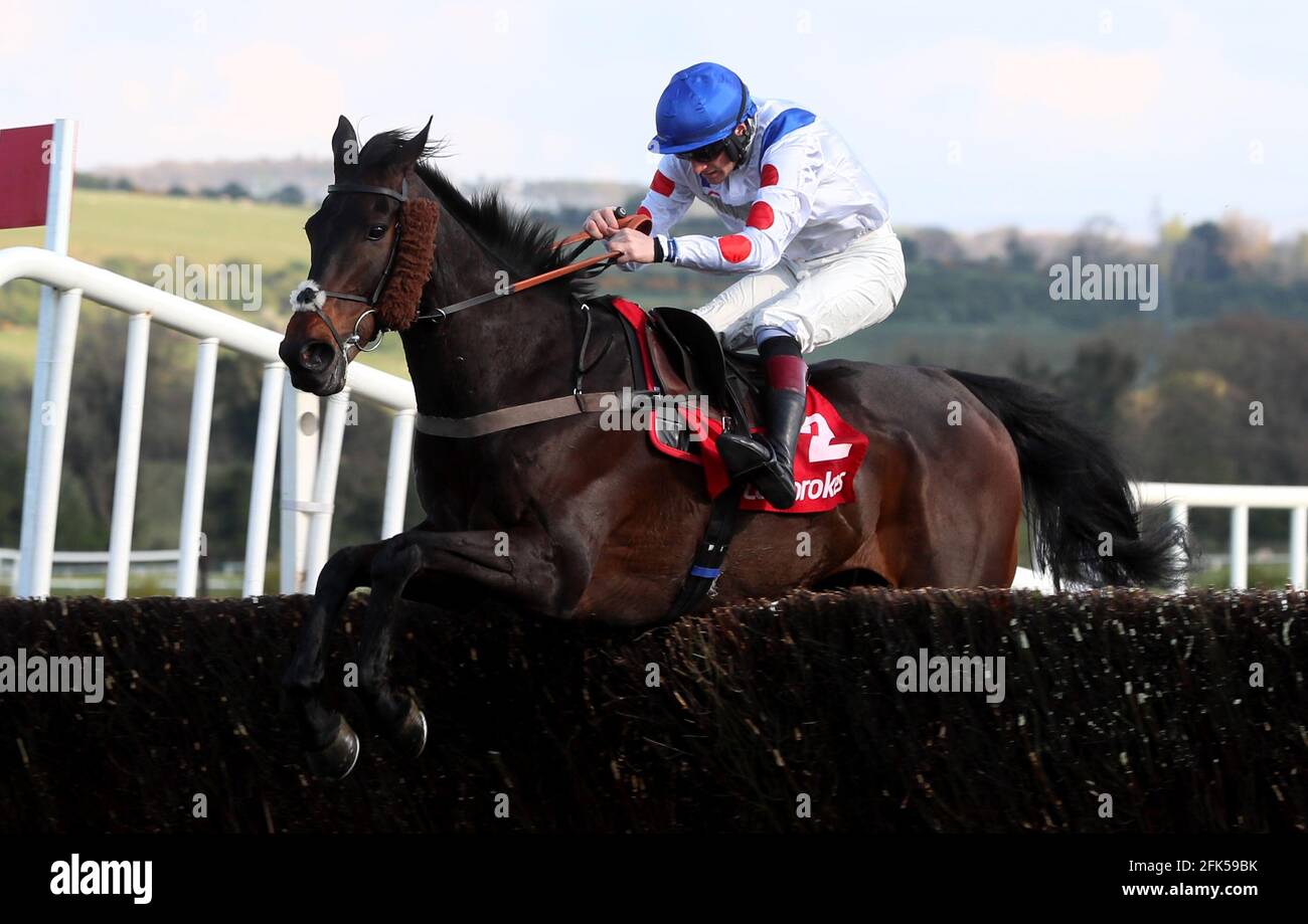 Clan Des Obeaux ridden by Sam Twiston-Davies goes on to win The Ladbrokes Punchestown Gold Cup during day two of the Punchestown Festival at Punchestown Racecourse in County Kildare, Ireland. Issue date: Wednesday April 28, 2021. Stock Photo