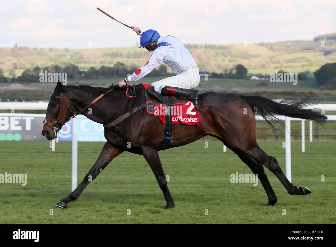 Clan Des Obeaux ridden by Sam Twiston-Davies goes on to win The Ladbrokes Punchestown Gold Cup during day two of the Punchestown Festival at Punchestown Racecourse in County Kildare, Ireland. Issue date: Wednesday April 28, 2021. Stock Photo