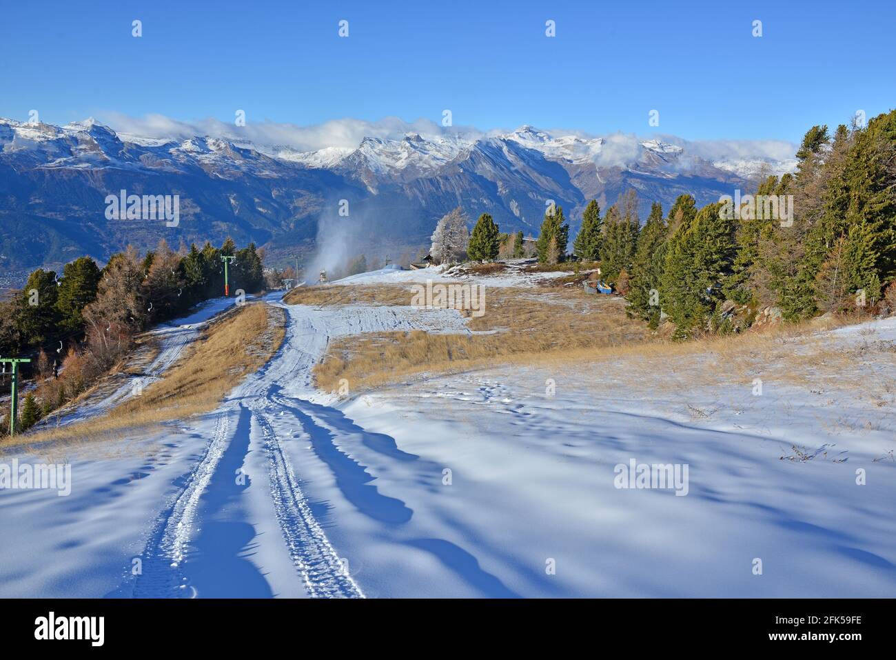 Snown hi-res stock photography and images - Alamy