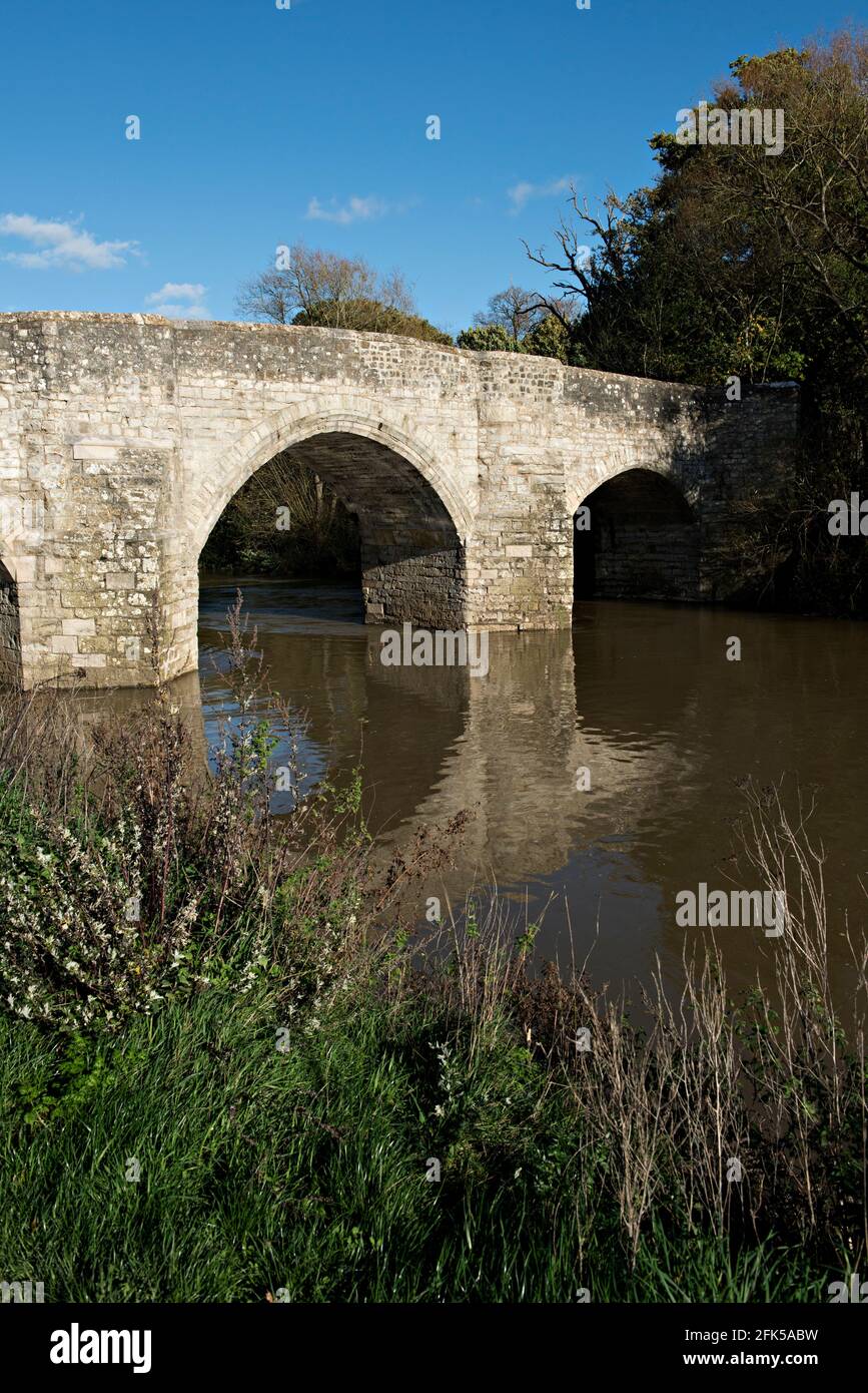 Teston Bridge across the River Medway, between Teston and West Farleigh