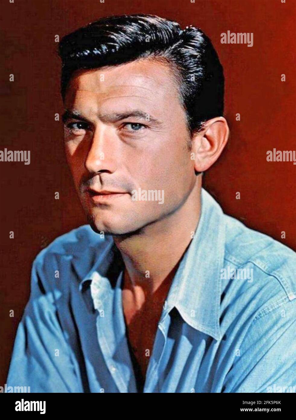 LAURENCE HARVEY (1928-1973) Lithuanian stage and film actor about 1958 Stock Photo