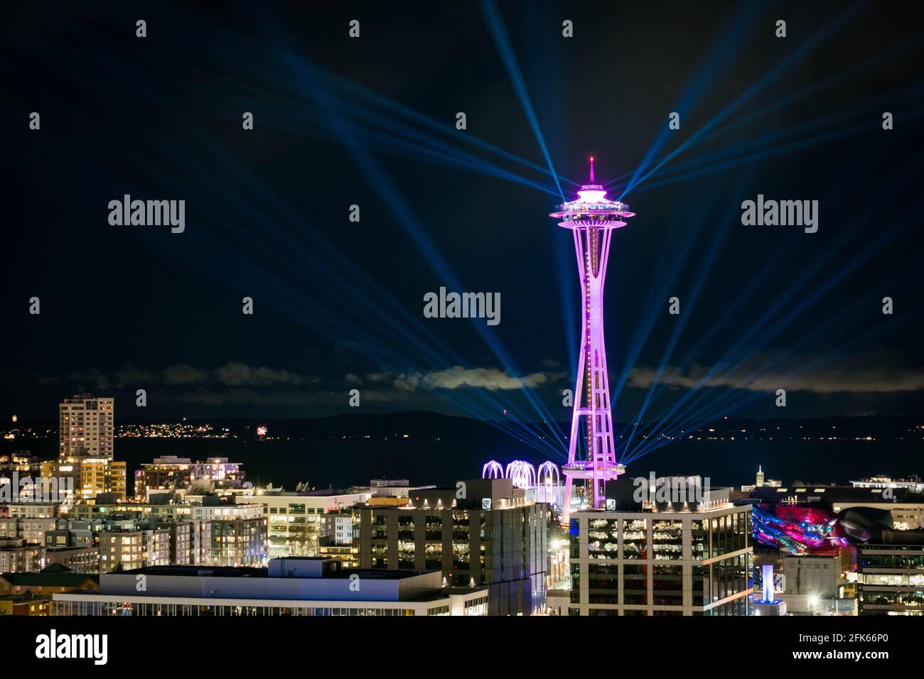 Seattle Space Needle Light Show New Years Eve Stock Photo Alamy