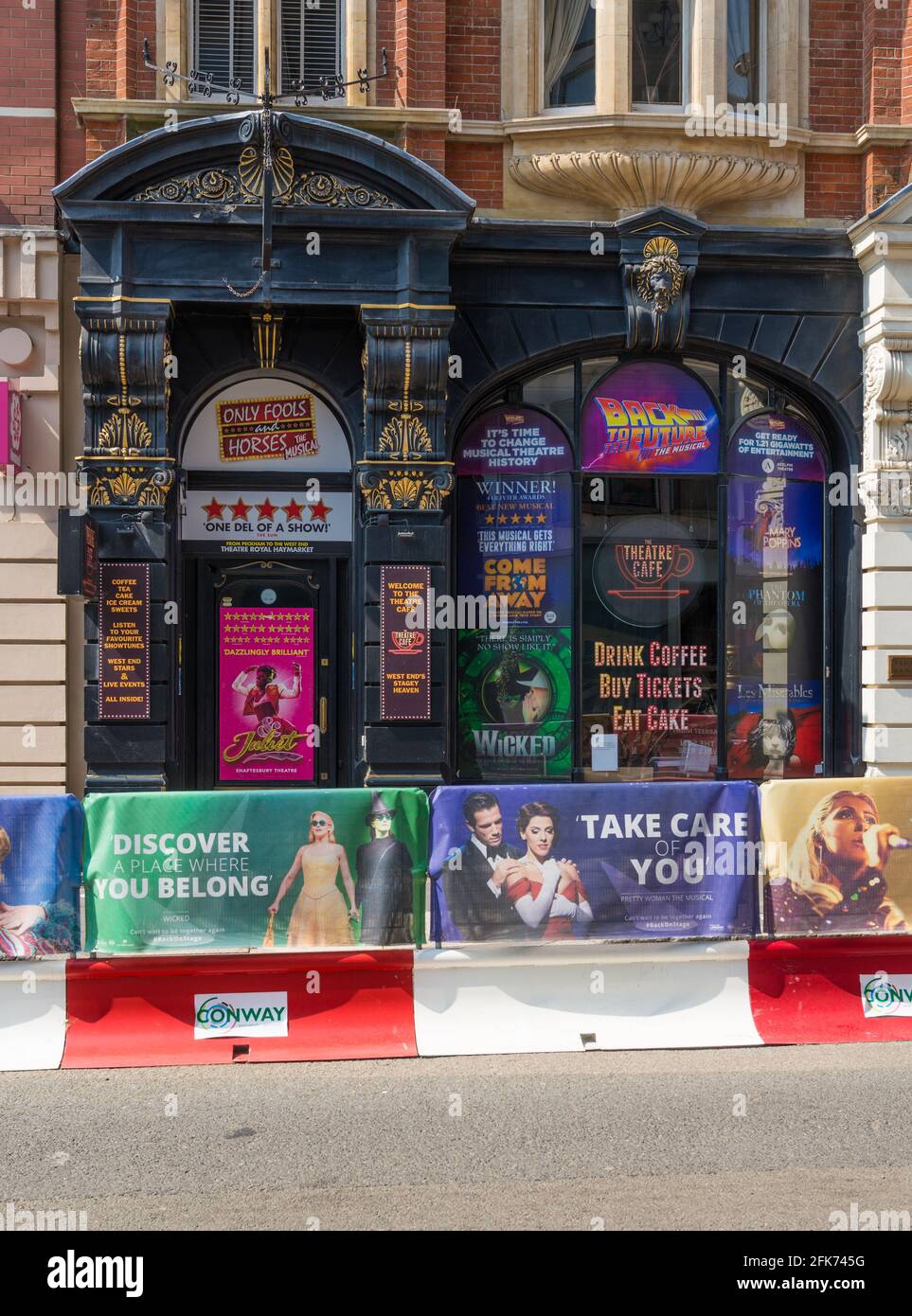 Theatre themed cafe hires stock photography and images Alamy