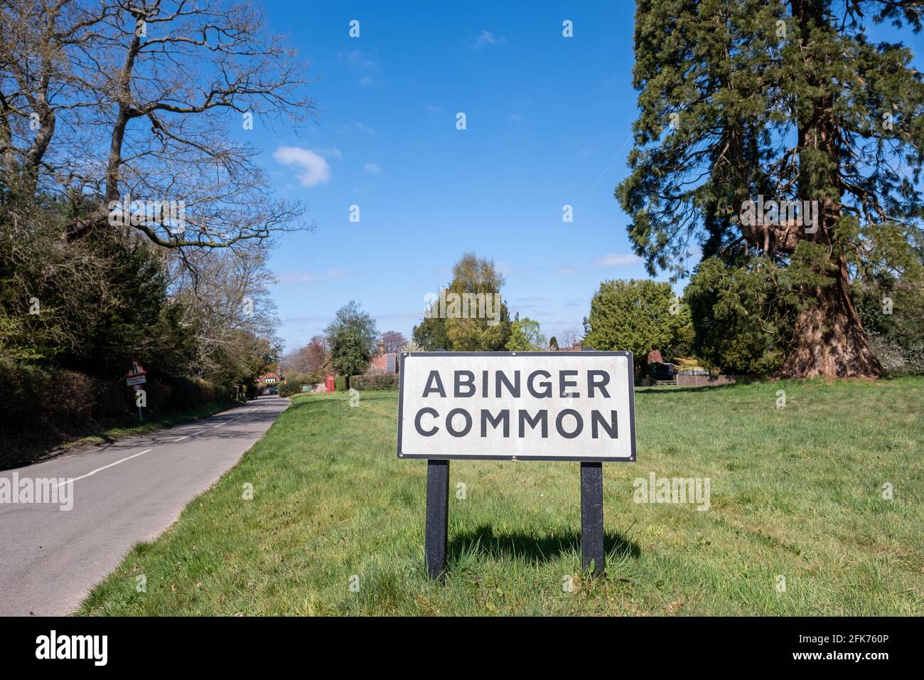 Surrey villages hi-res stock photography and images - Alamy