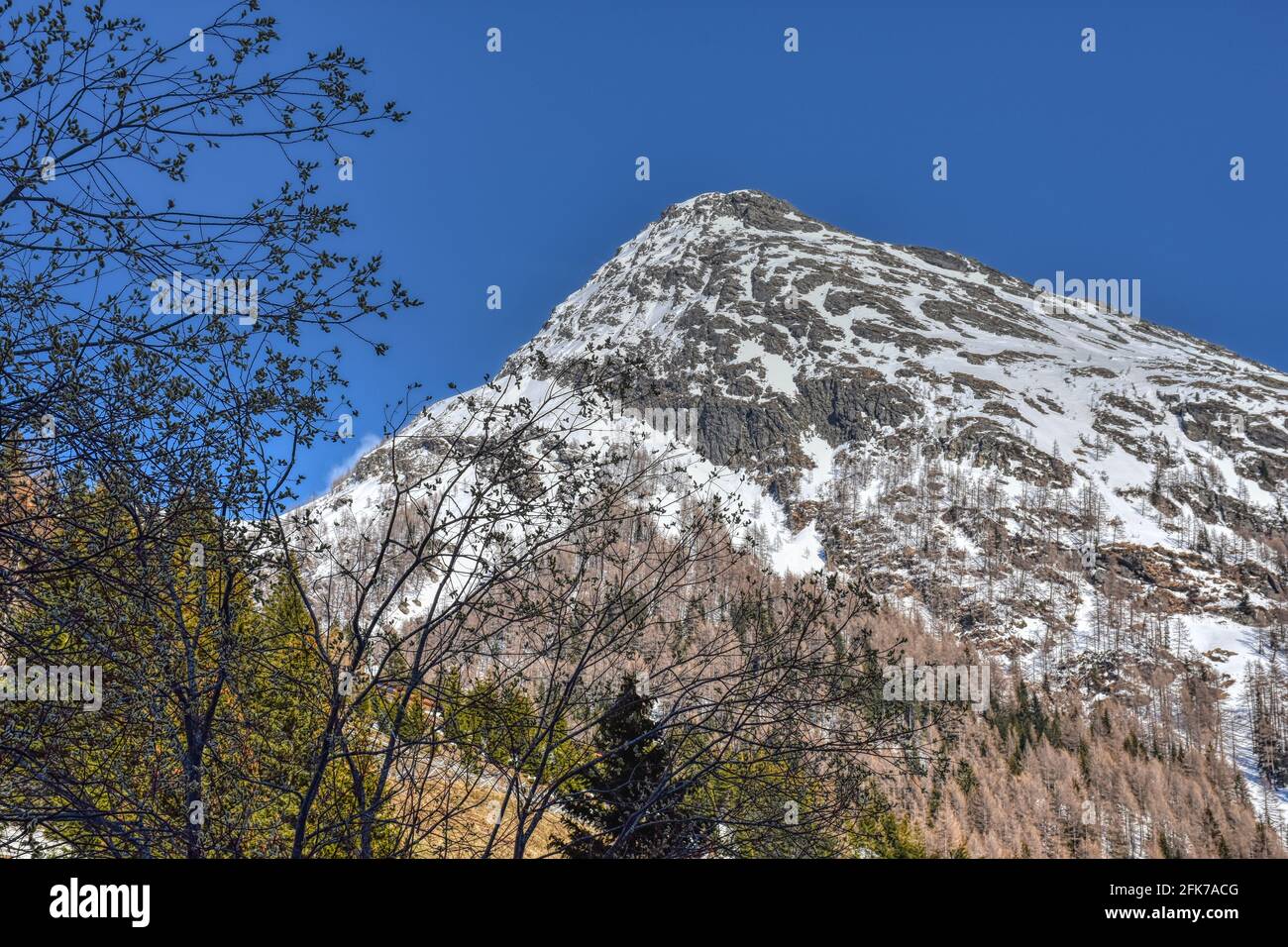 Winter, Frühling, Schnee, Tiefschnee, verschneit, Alpenhauptkamm, zugeschneit, Schneehöhe, Felbertauern, Nationalpark, Hohe Tauern, Matreier Tauernhau Stock Photo