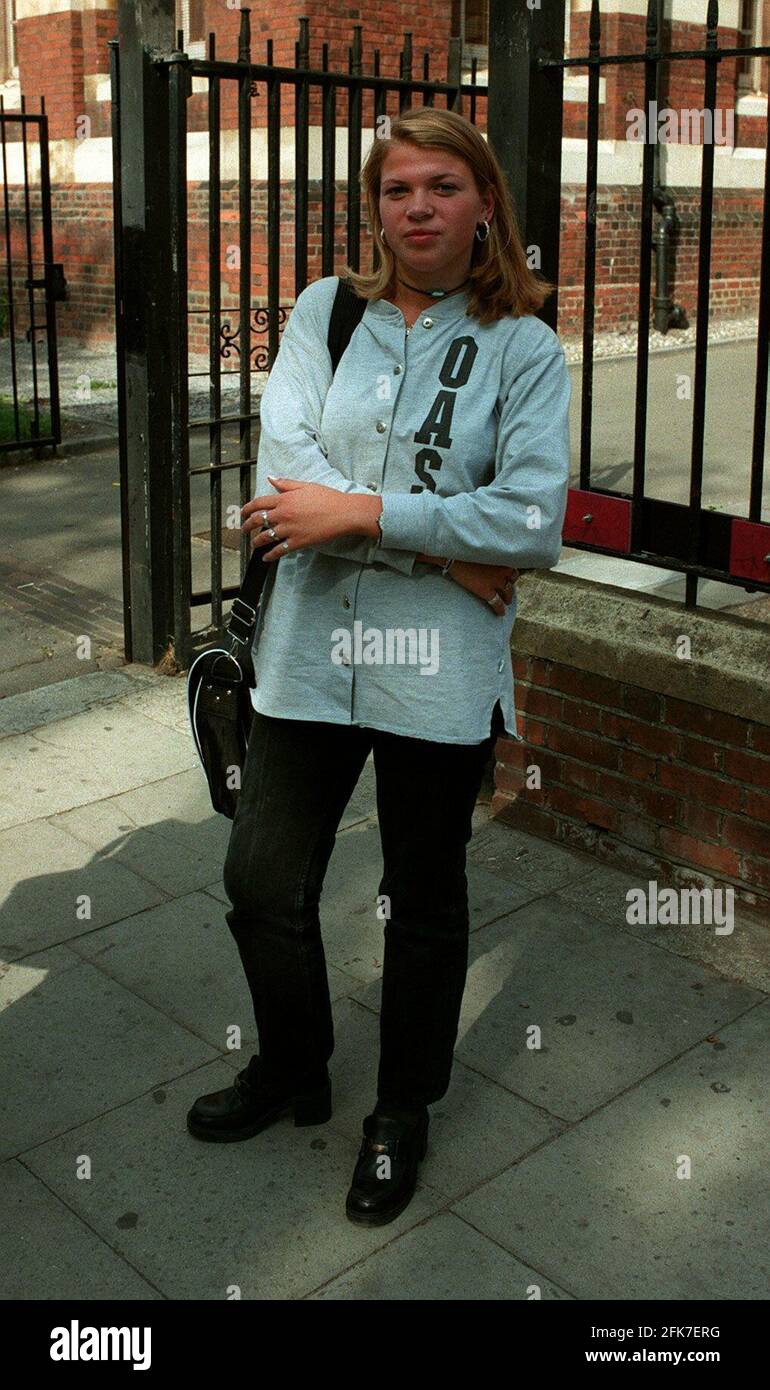 ewa-stefanska-schoolgirl-is-a-student-pupil-at-hampstead-school-north