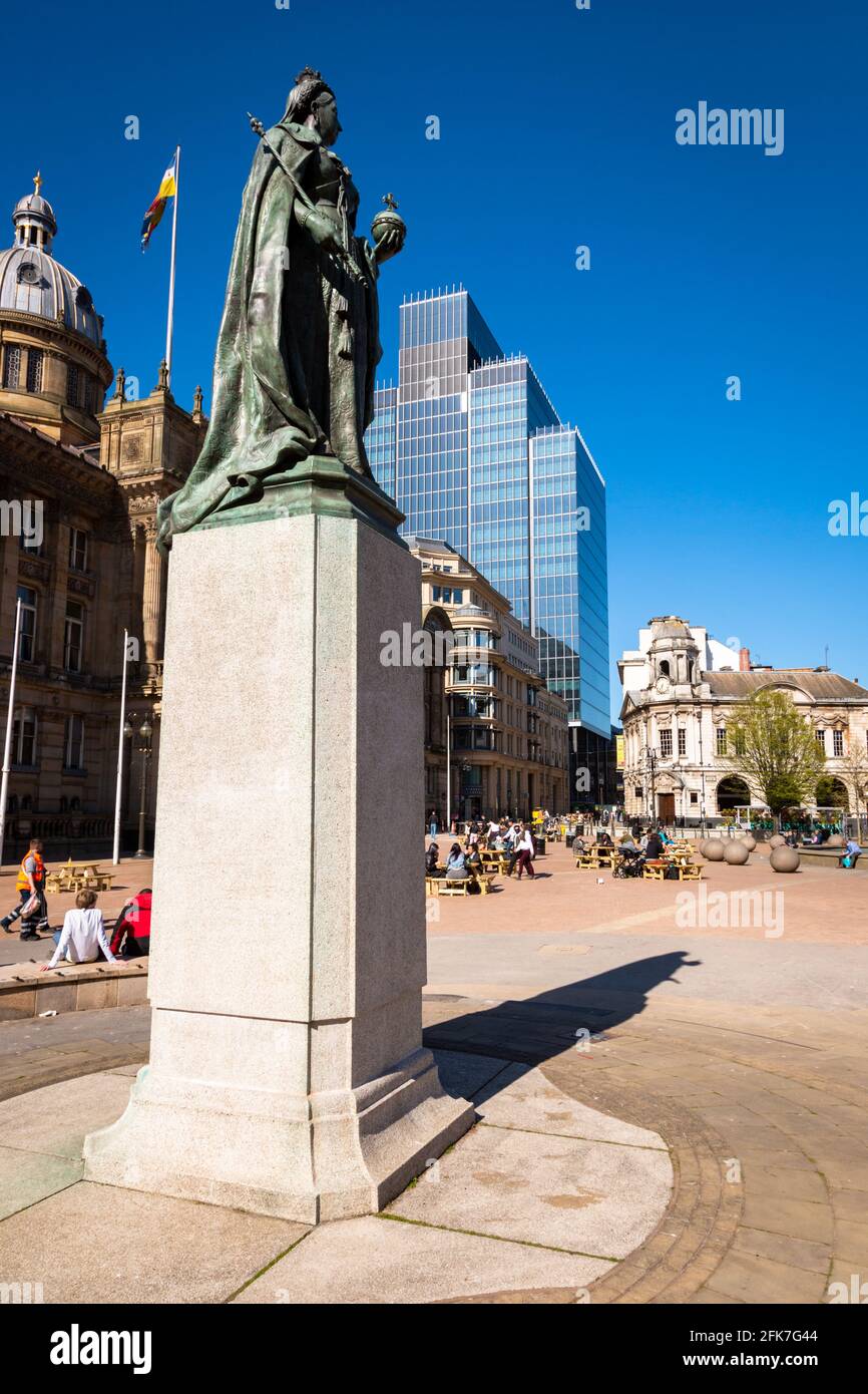 Statue of Queen Victoria in Victoria Square, Birmingham, UK Stock Photo
